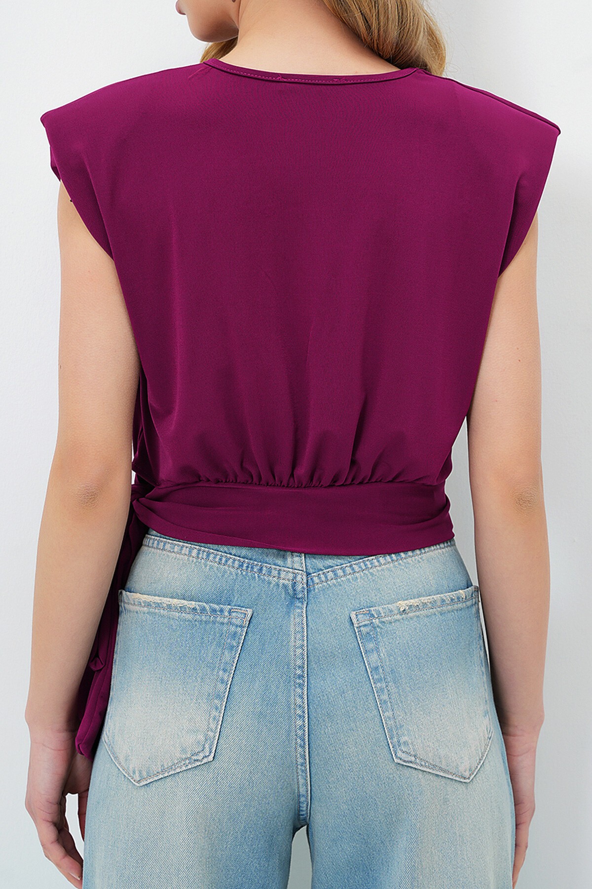 Mürdüm Bisiklet Yaka Vatkalı Beli Bağlama Detaylı Sandy Bluz