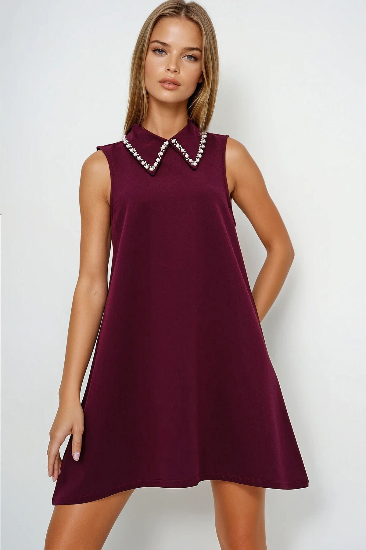 Mürdüm Suni İnci Yakalı Kolsuz Basic Elbise