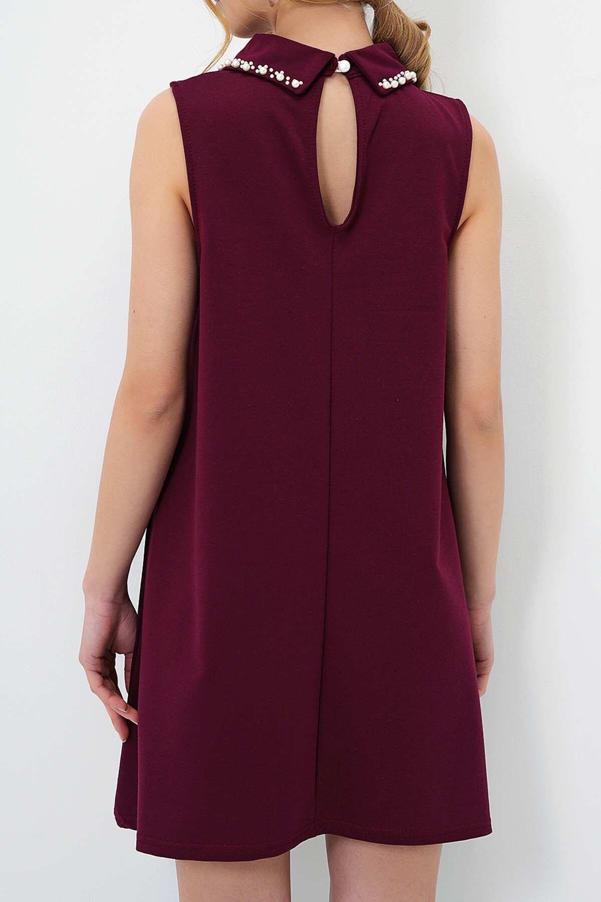 Mürdüm Suni İnci Yakalı Kolsuz Basic Elbise