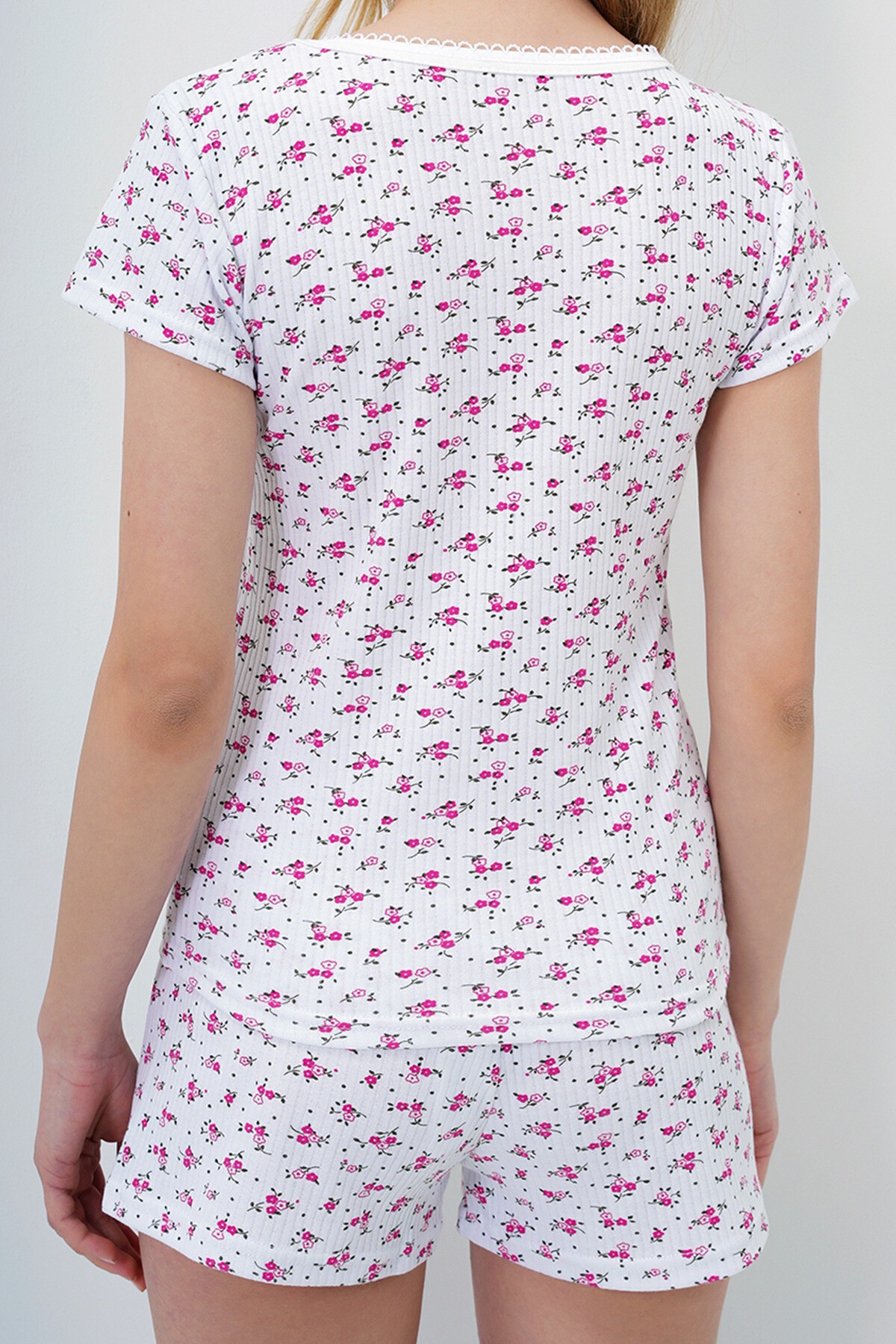 Papatya Desen Fuşya Bisiklet Yaka Pamuklu Fisto Detaylı Bluz Ve Şortlu Pijama Takımı