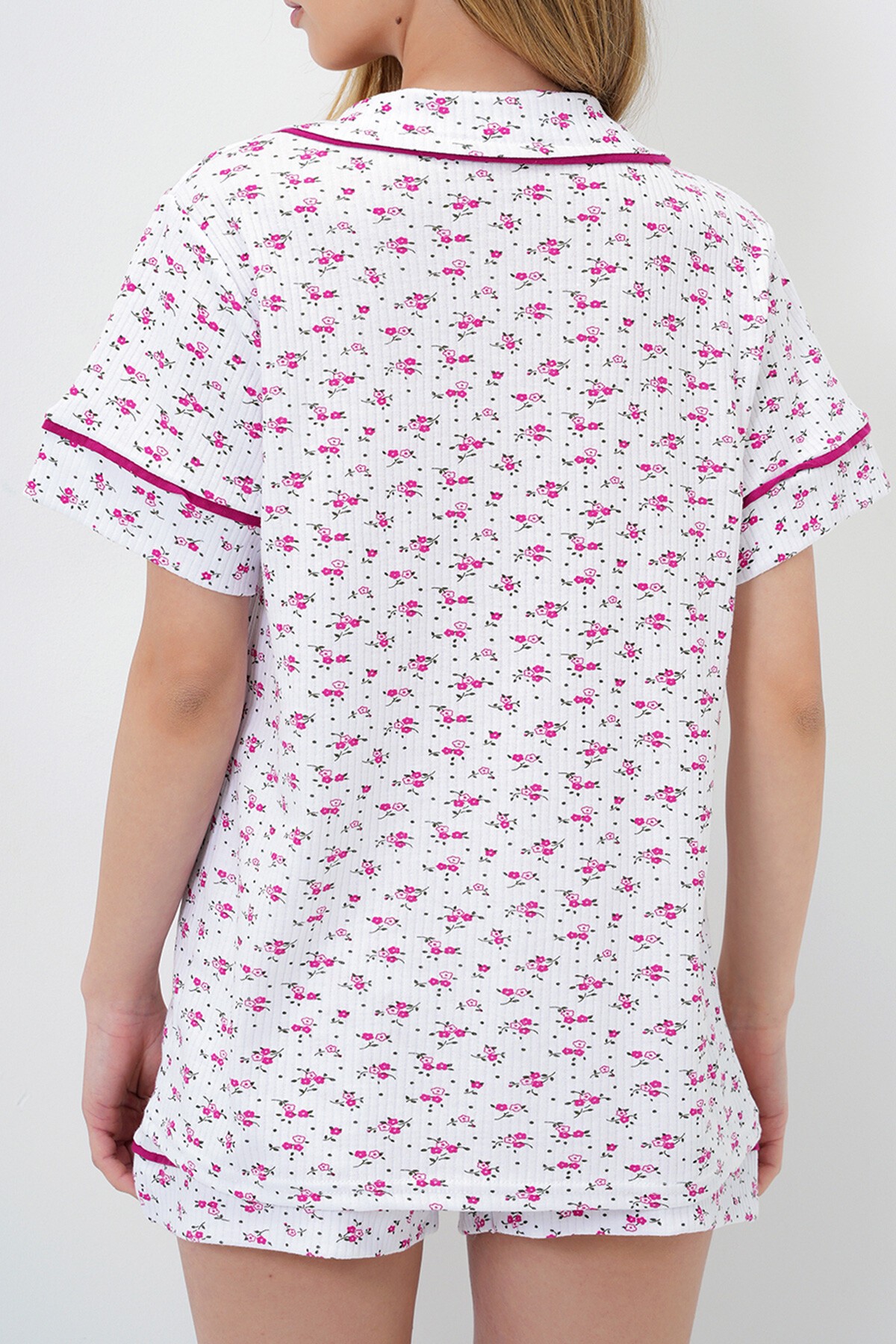 Papatya Desen Fuşya Tek Cepli Biye Detaylı Pamuklu Gömlek Ve Şortlu Pijama Takımı