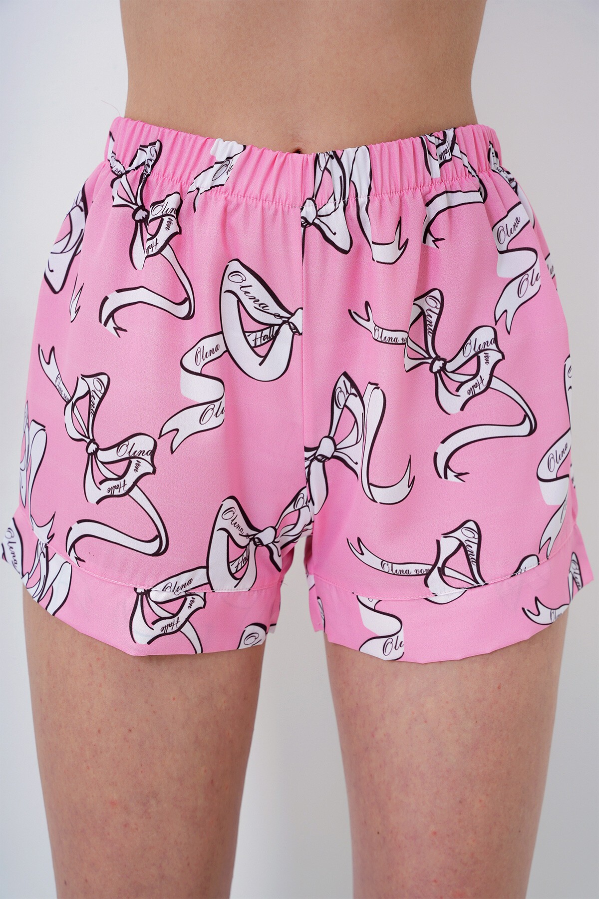 Pembe Beyaz Duble Manşet Ve Paça Detaylı Dokuma Gömlek Ve Şortlu Pijama Takımı