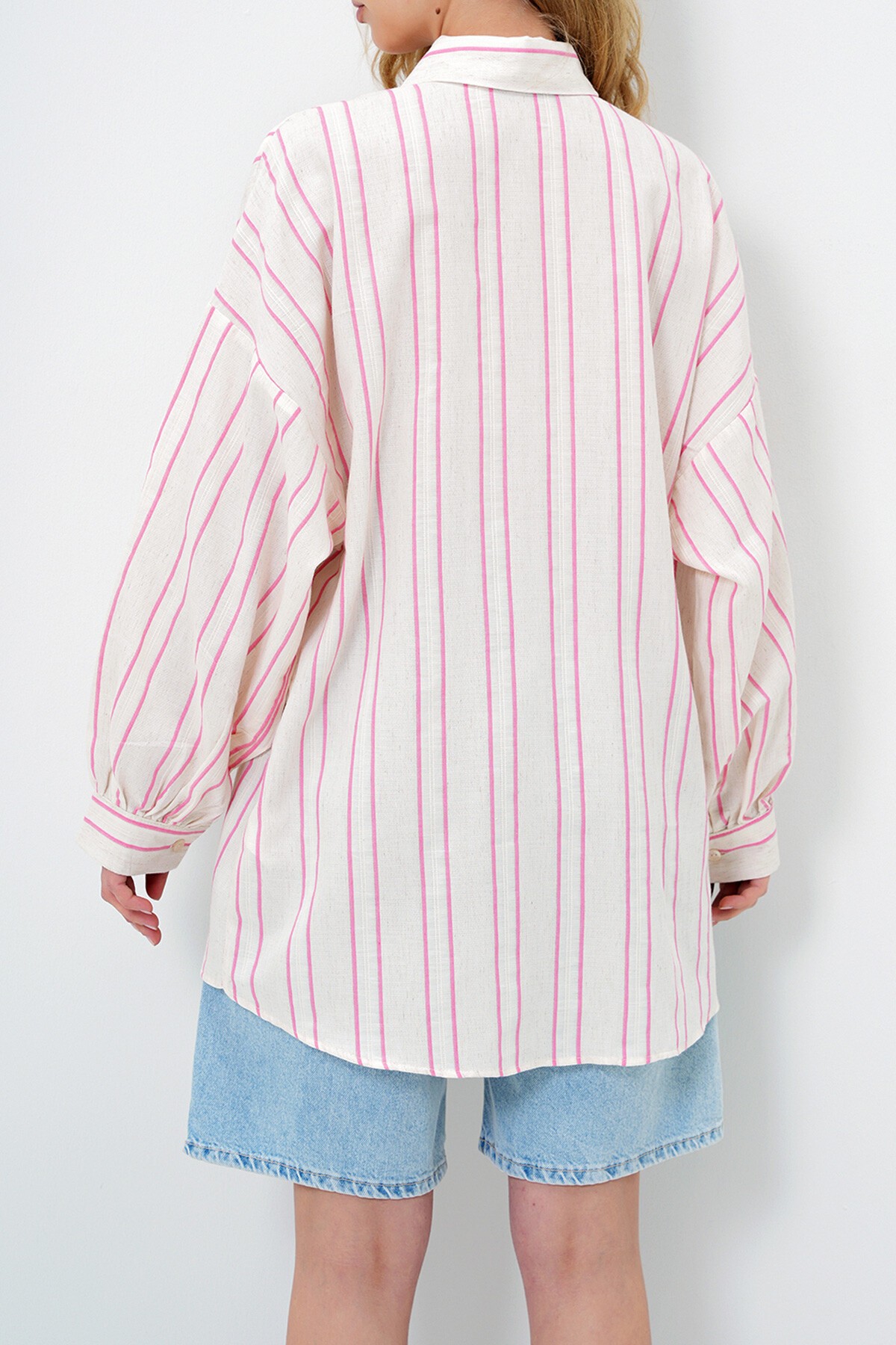 Pembe Çift Cepli Keten Karışımlı Oversize Çizgili Gömlek