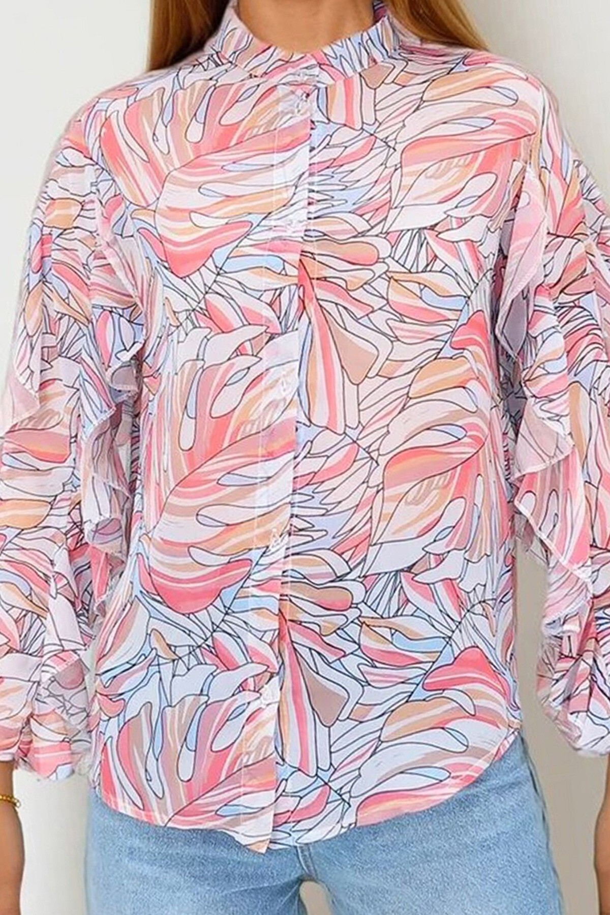 Pembe Hakim Yaka Kolları Volanı Desenli Şifon Gömlek