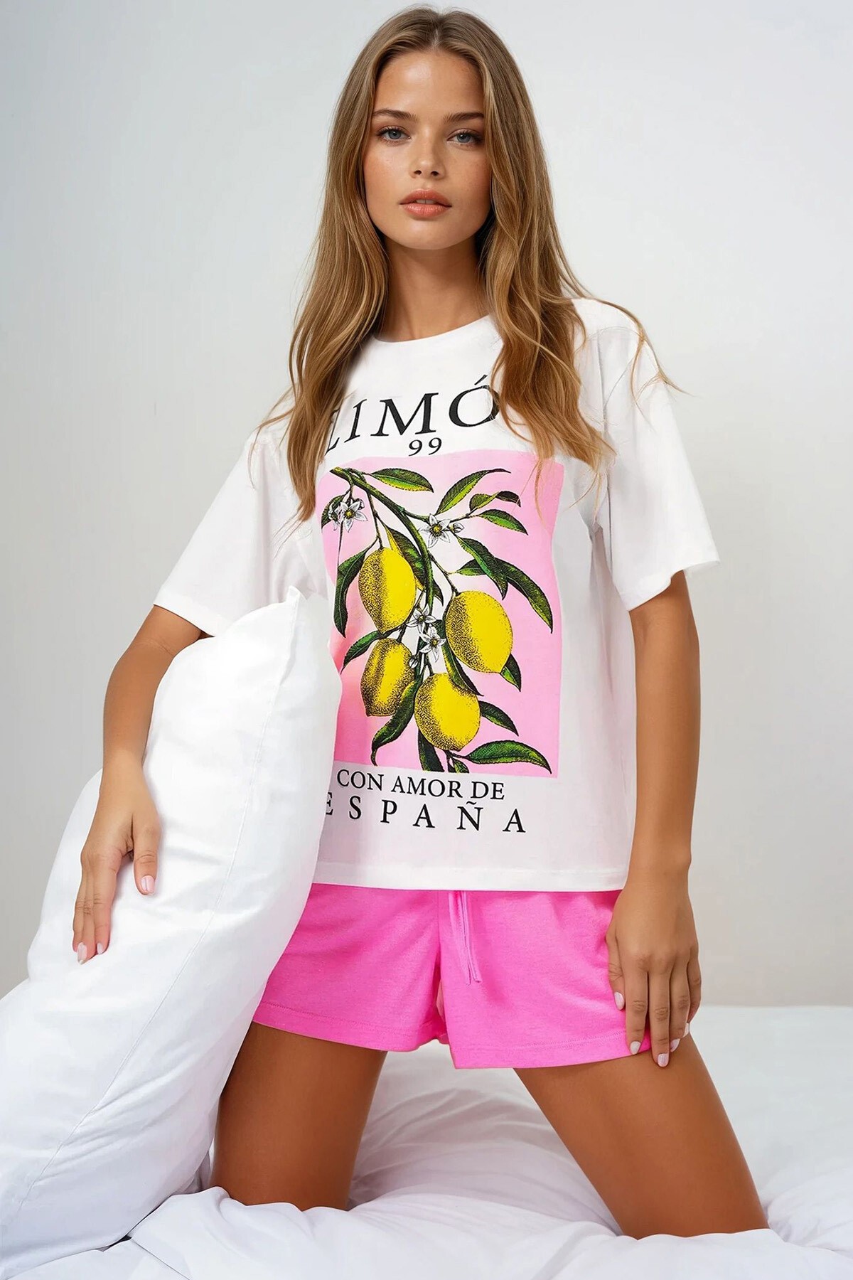 Pembe Limon Baskılı Pamuklu Basic T Shırt Ve Şortlu Pijama Takımı