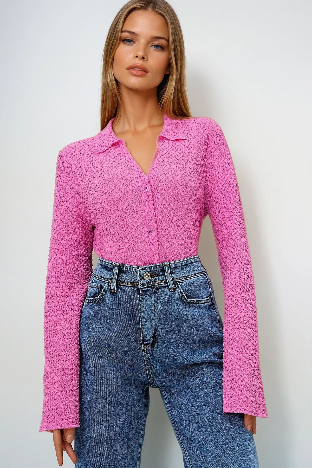 Pembe V Yaka İspanyol Kollu Gofre Kumaş Yazlık Gömlek