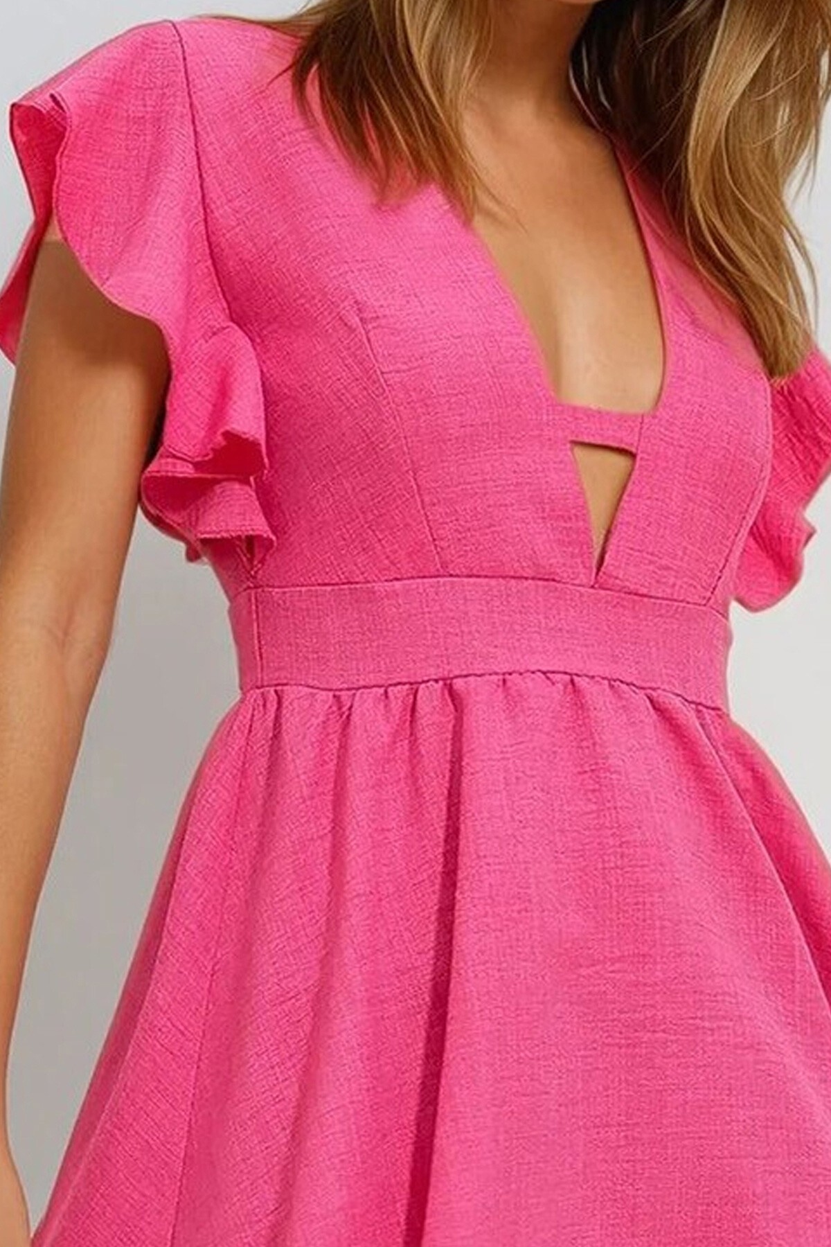 Pembe V Yaka Kolları Volanlı Sırtı Fermuarlı Aerobin Keten Dokuma Elbise