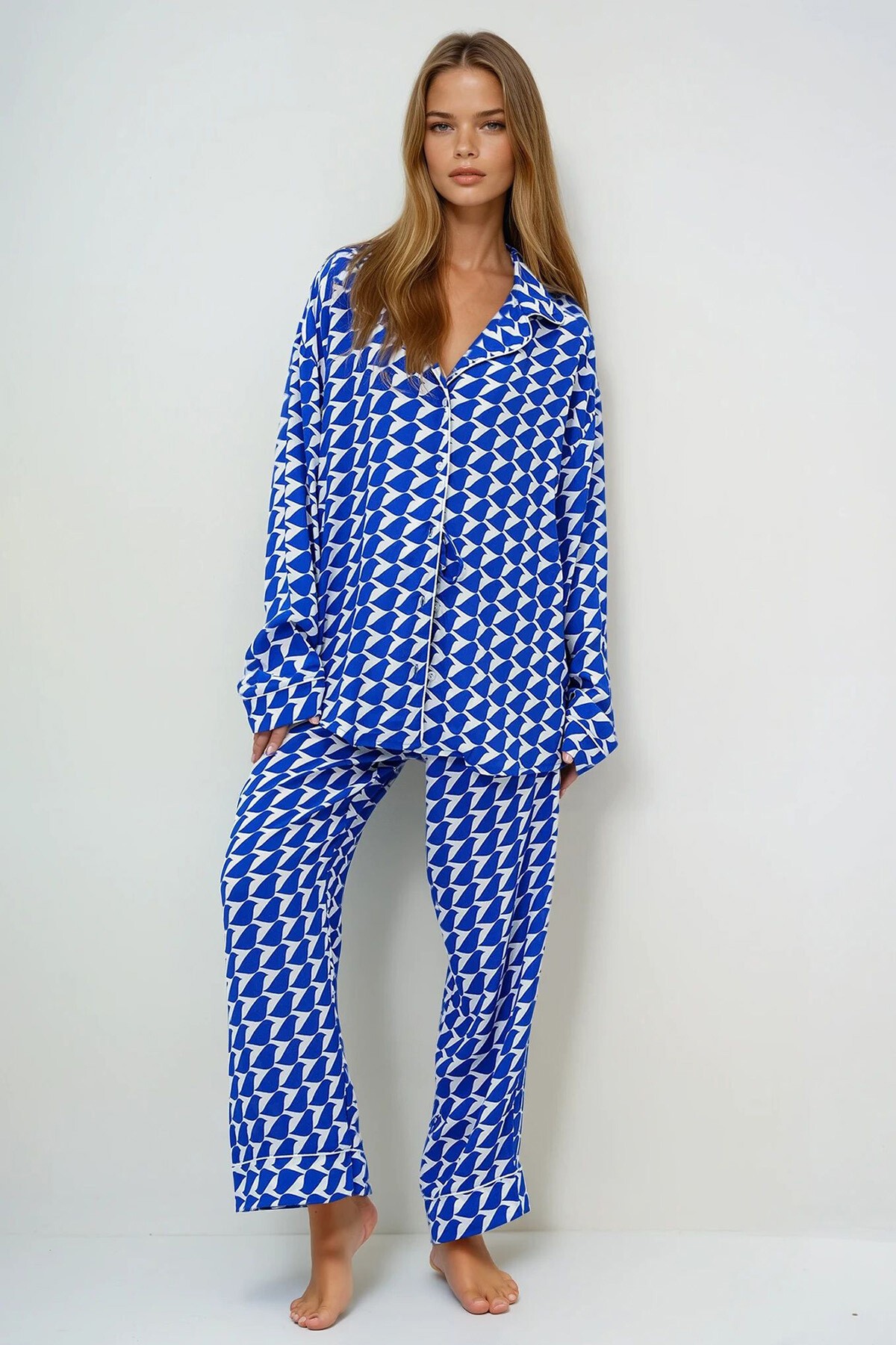 Saks Biye Detaylı Uzun Kollu Gömlek Ve Pantolonlu Pijama Takımı