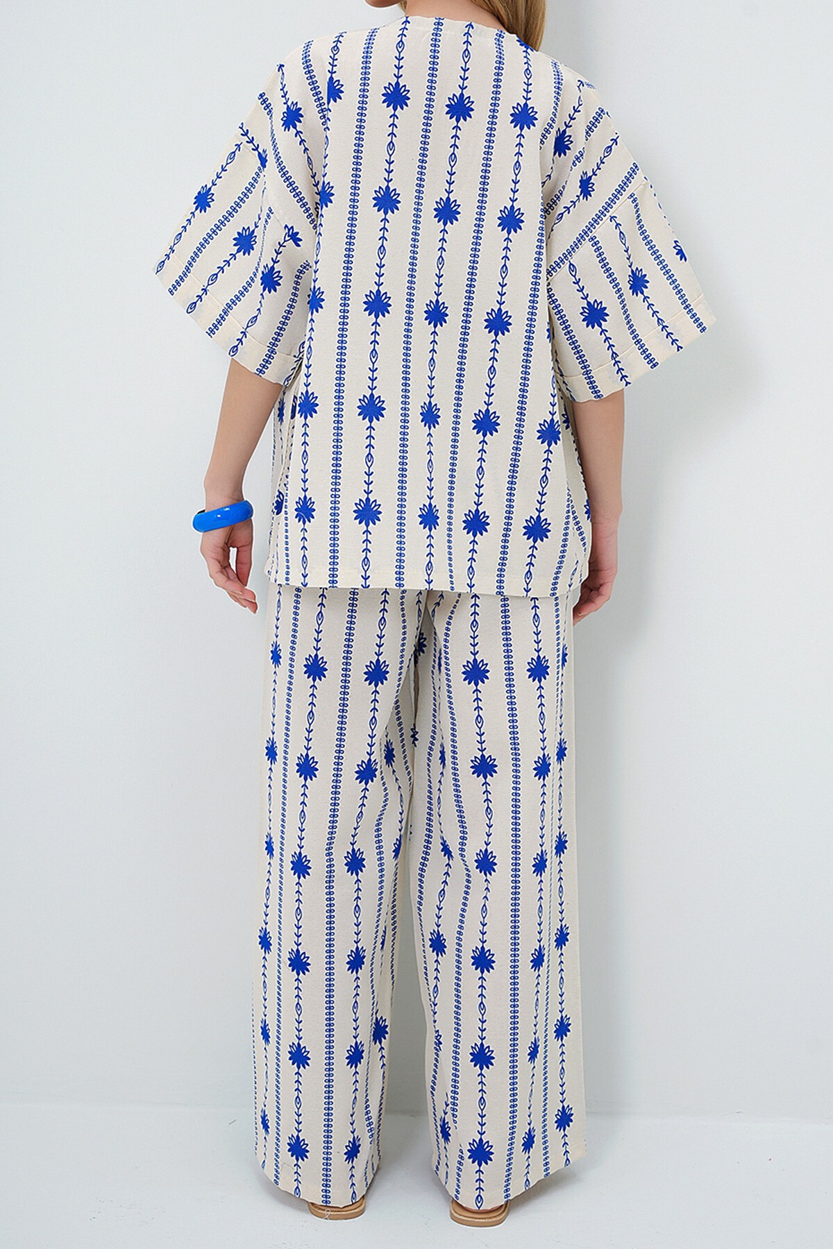 Saks Çiçek Desenli Duble Kol Kimono Ve Palazzo Pantolon Keten Takım
