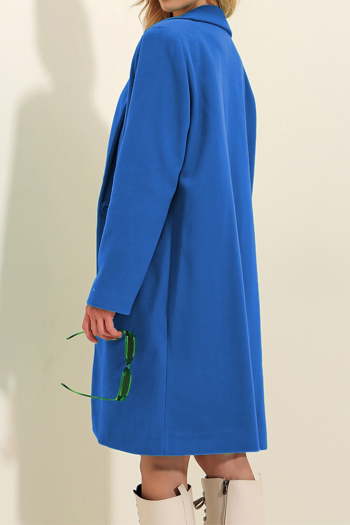 Saks Çift Cepli İçi Astarlı Kışlık Kaşe Kaban