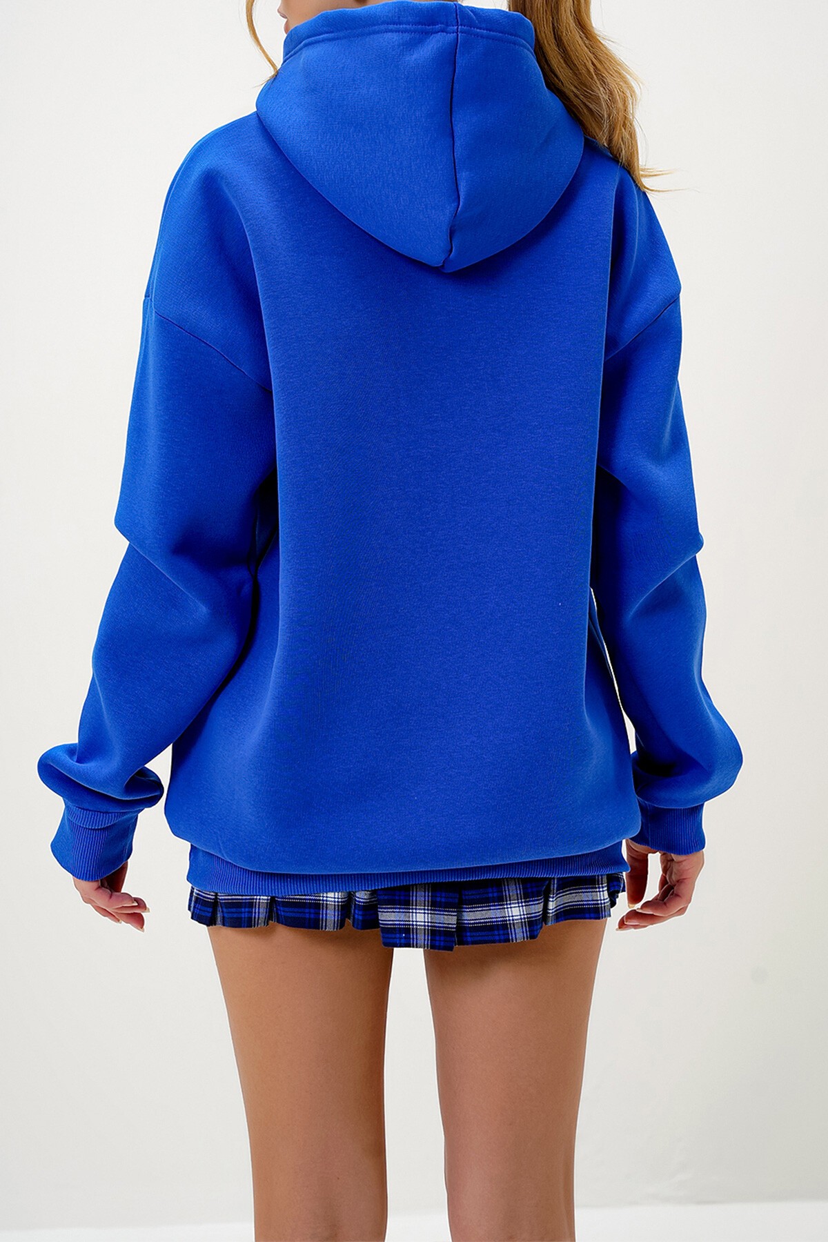 Saks Kapüşonlu Kangru Cepli Önü Yazı Baskılı Üç İplik Şardonlu Sweatshırt