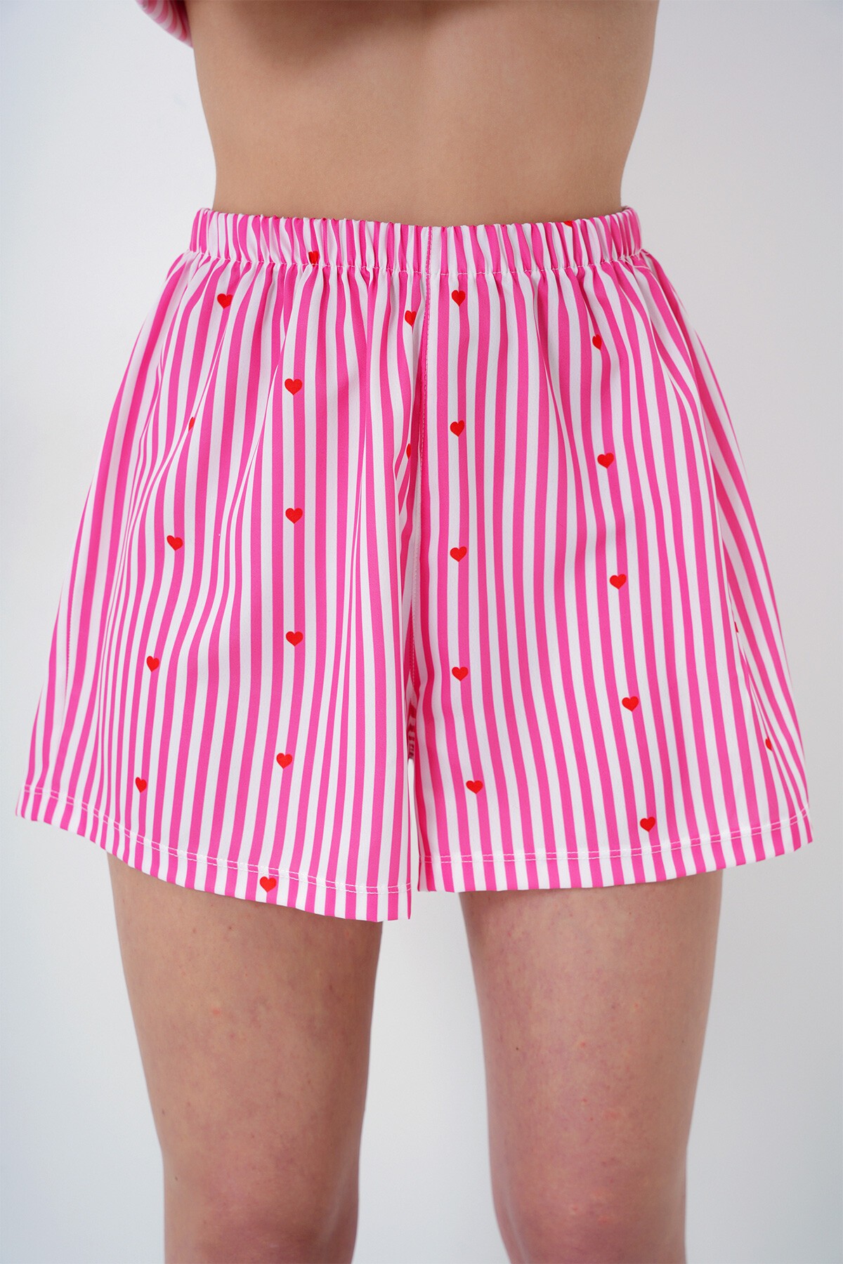 Şeker Pembe Çizgi Desenli Önü Düğmeli Dokuma Gömlek Ve Şort Pijama Takım