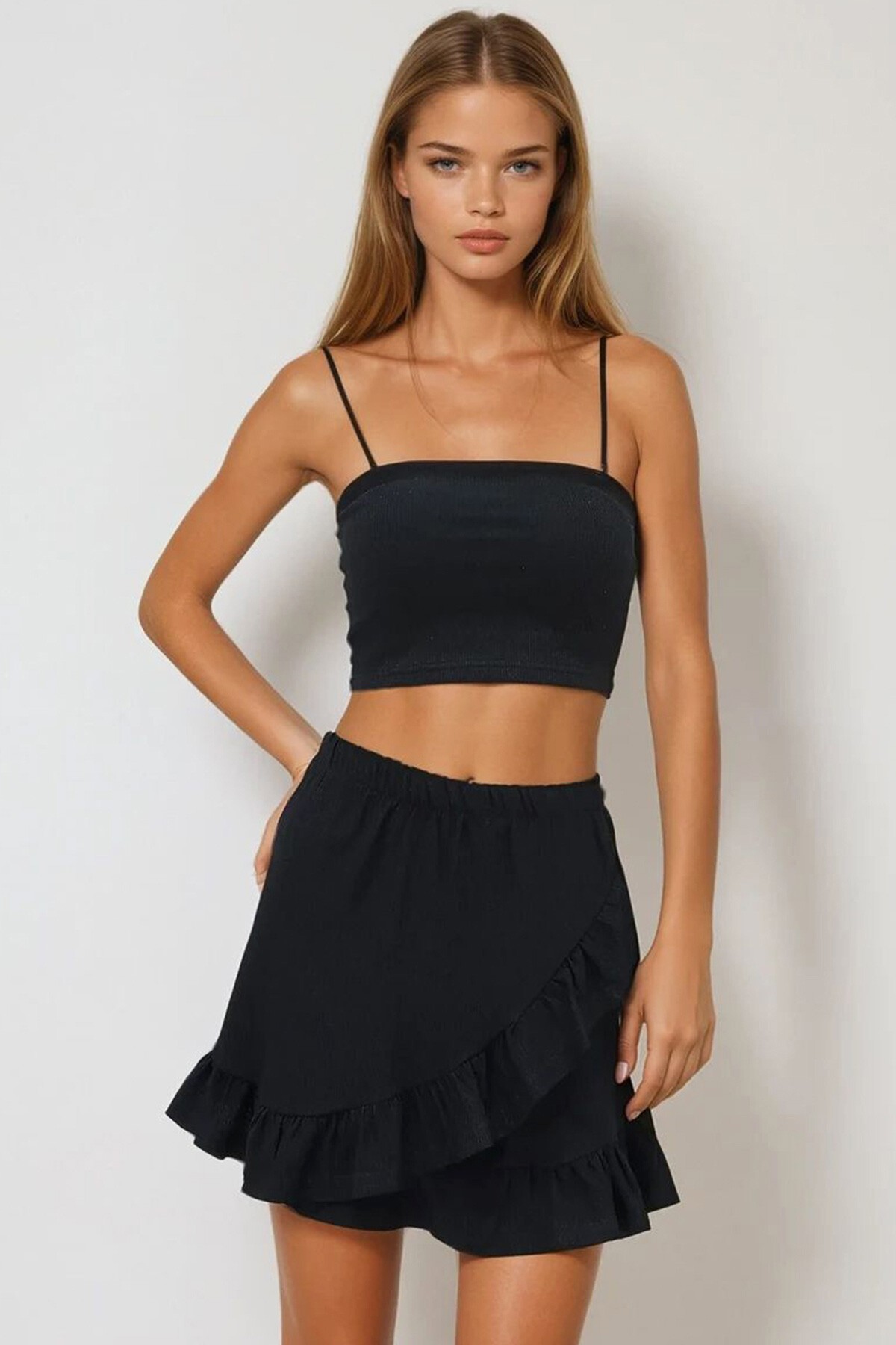 Siyah Beli Lastikli Eteği Volanlı Etek