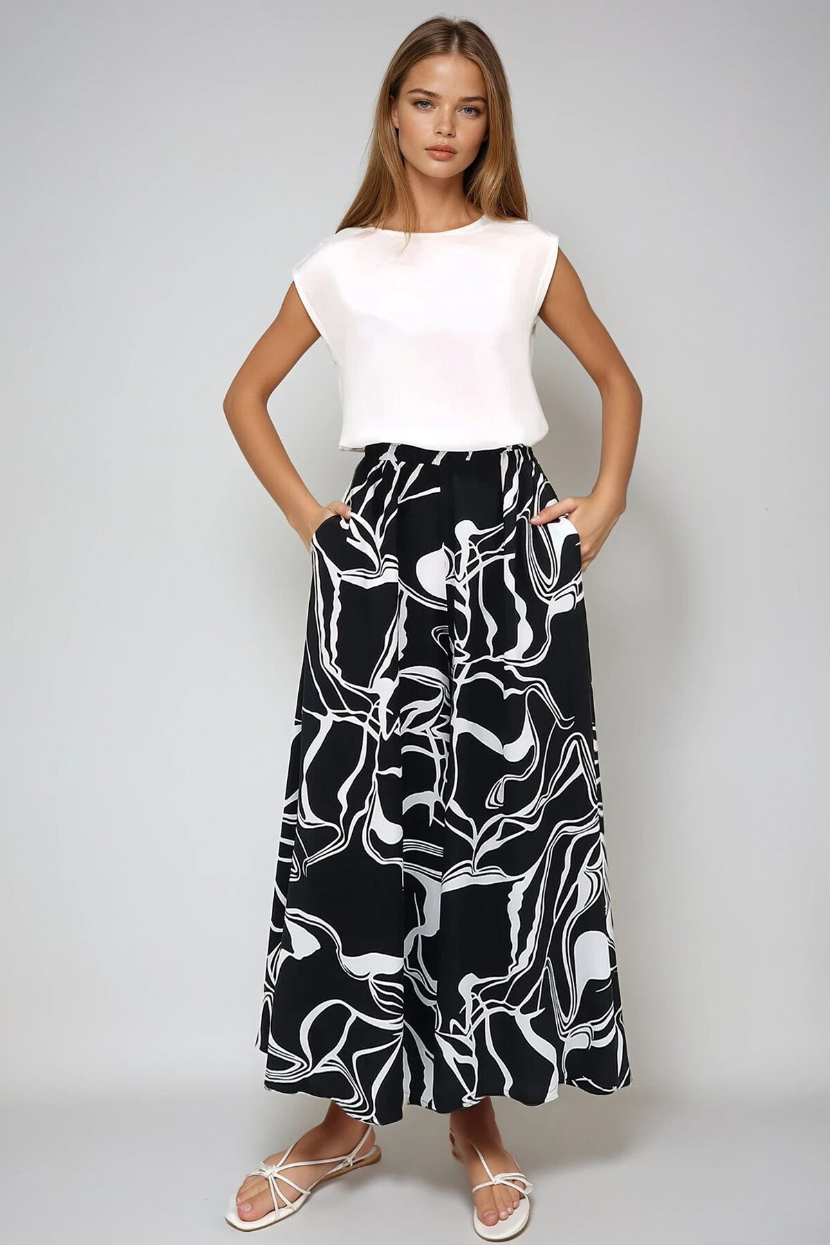 Siyah-Beyaz Geometrik Desenli Yazlık Oversize Kimono Basic Bluz Ve Palazzo Pantolon Takım