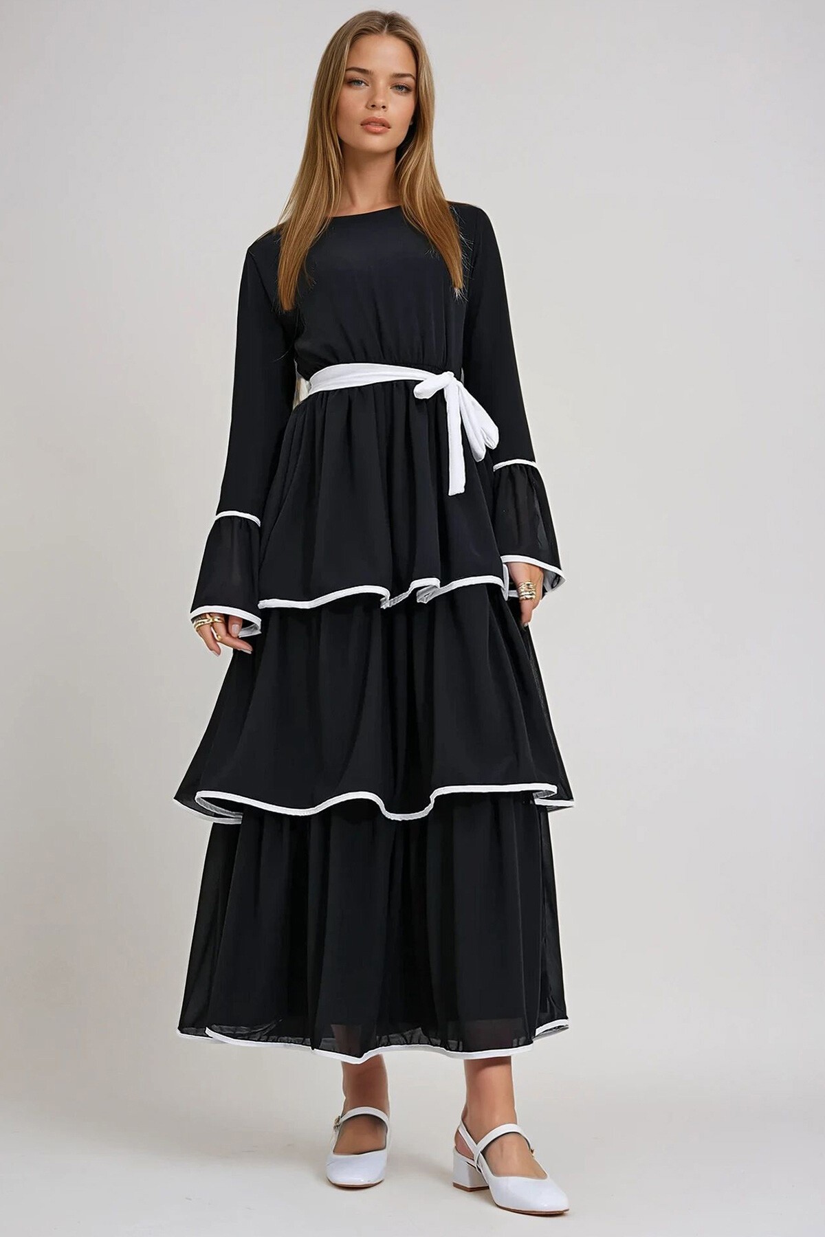 Siyah Bisiklet Yaka Kat Kat Volanlı İçi Astarlı Tesettür Şifon Elbise