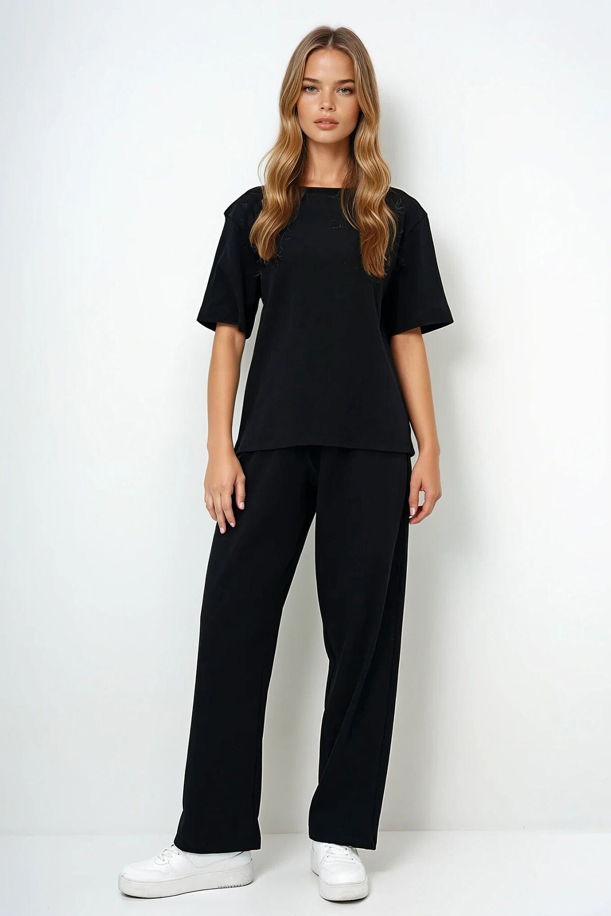 Siyah Bisiklet Yaka Kısa Kol Örme Bluz Ve Palazzo Pantolon Takım