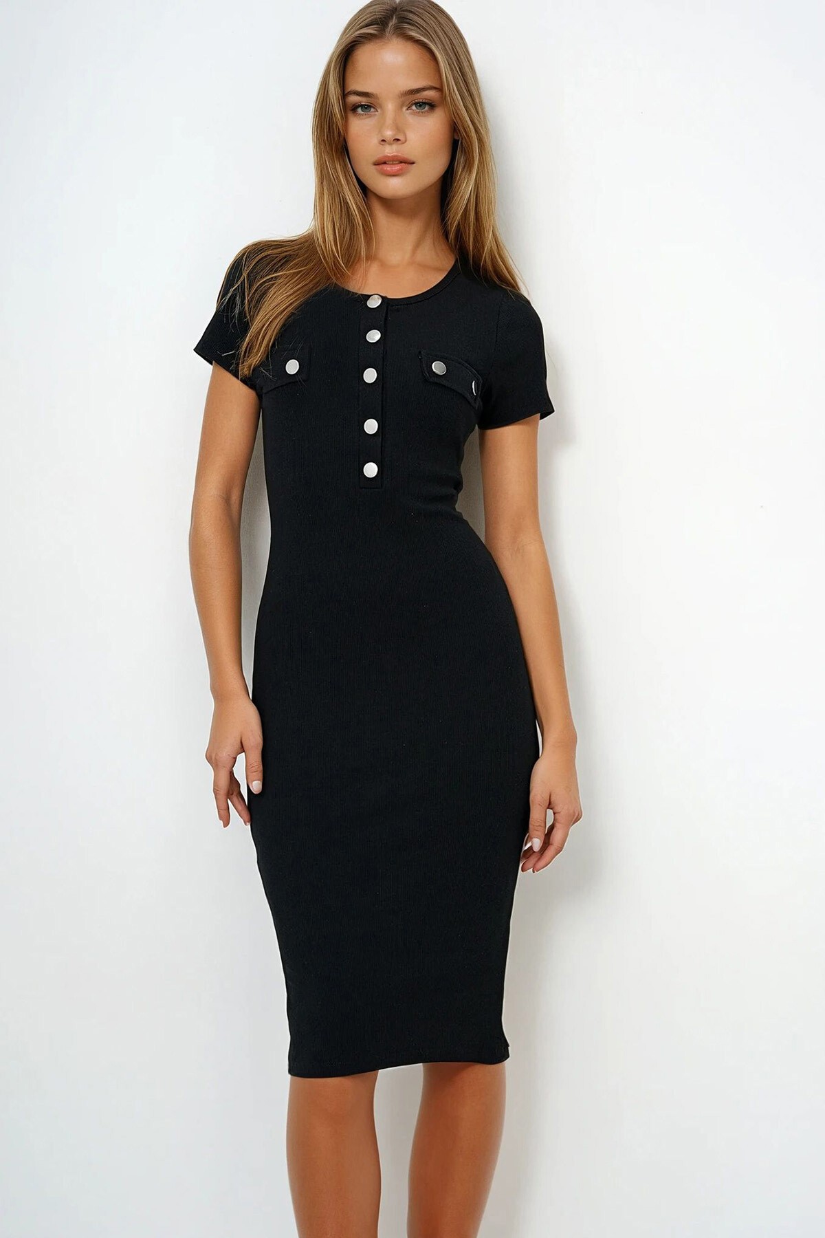 Siyah Bisiklet Yaka Metal Düğmeli Fitilliğ Örme Likralı Elbise