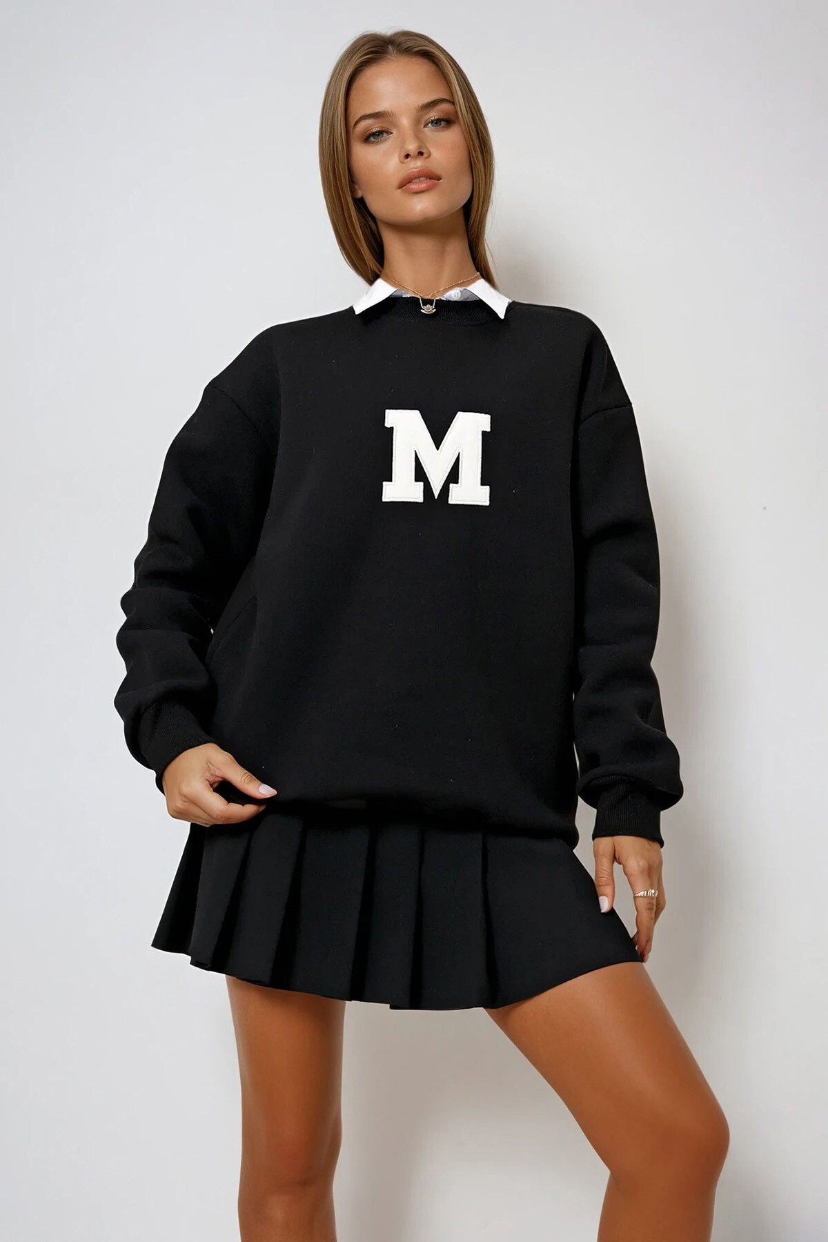 Siyah Bisiklet Yaka Nakışlı 3 İplik İçi Şardonlu Oversize Kışlık Sweatshirt