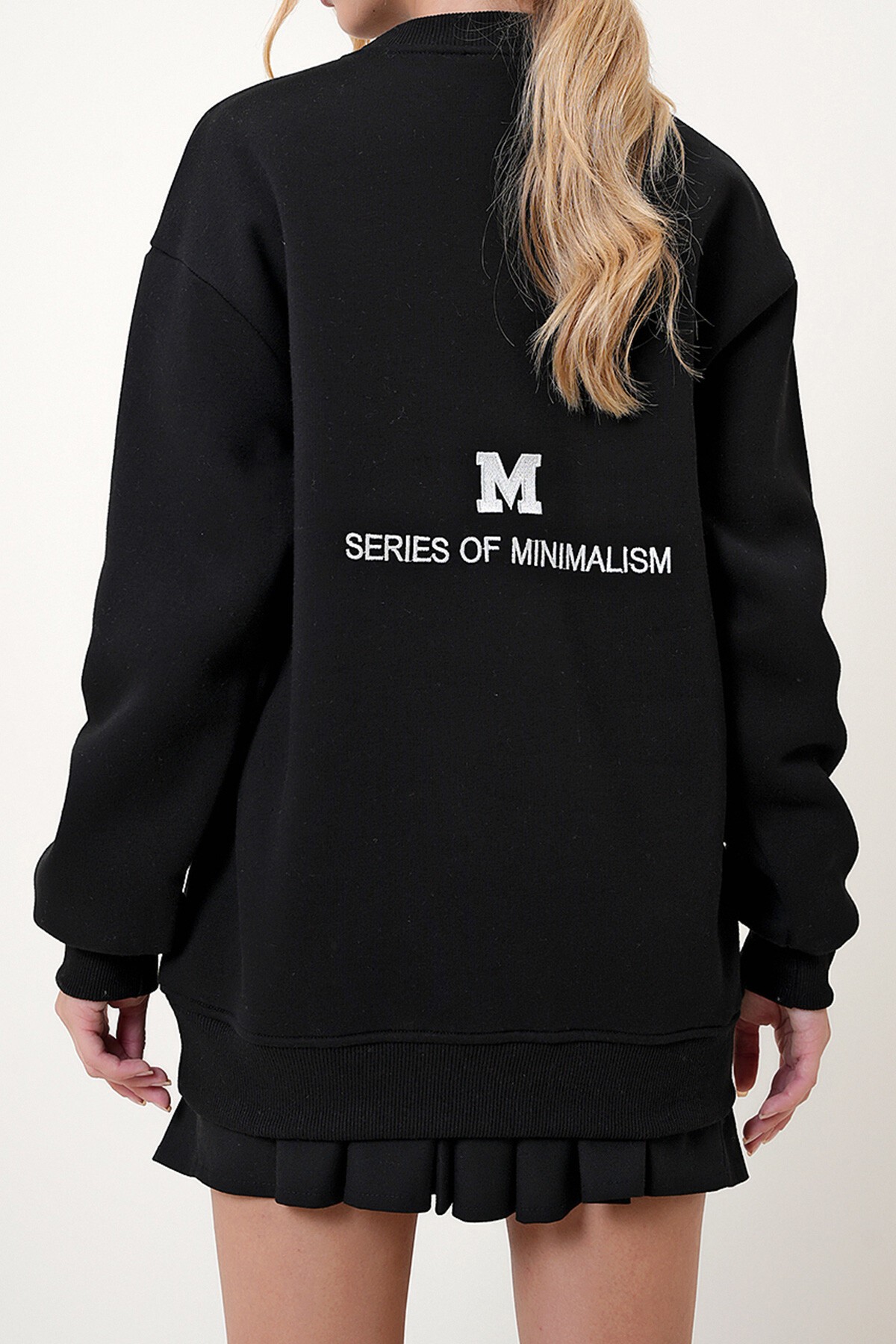 Siyah Bisiklet Yaka Nakışlı 3 İplik İçi Şardonlu Oversize Kışlık Sweatshirt