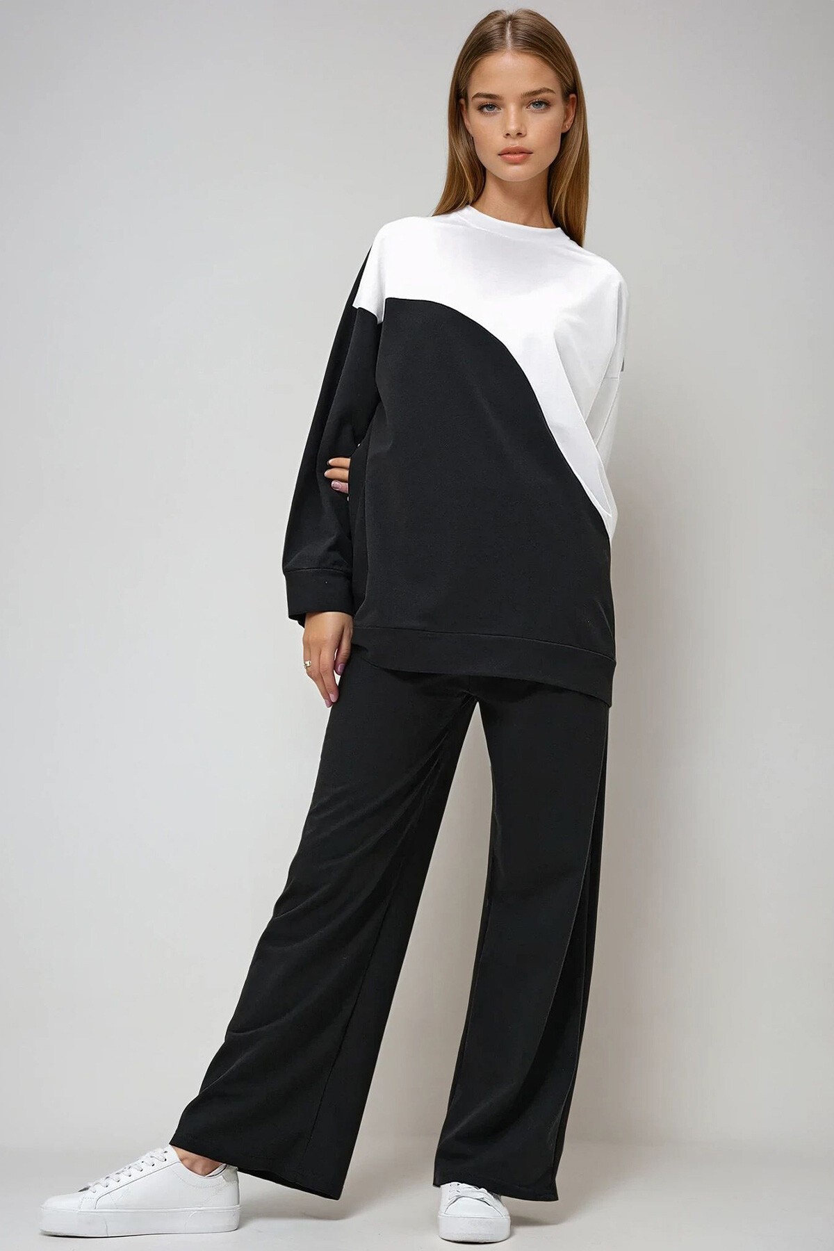 Siyah Bisiklet Yaka Renk Bloklu İki İplik Alt Üst Takım