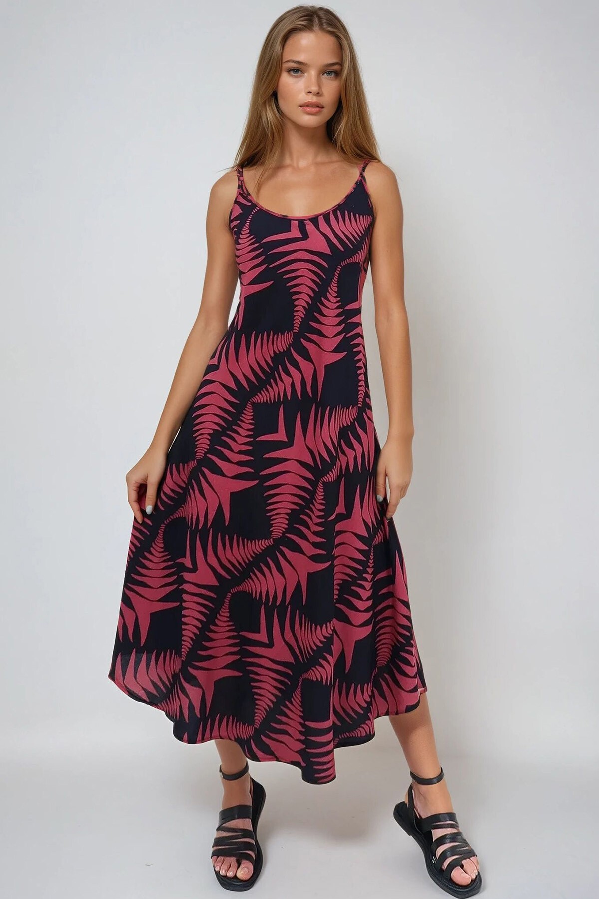 Siyah Bordo İp Askılı Desenli Dokuma Yazlık Elbise