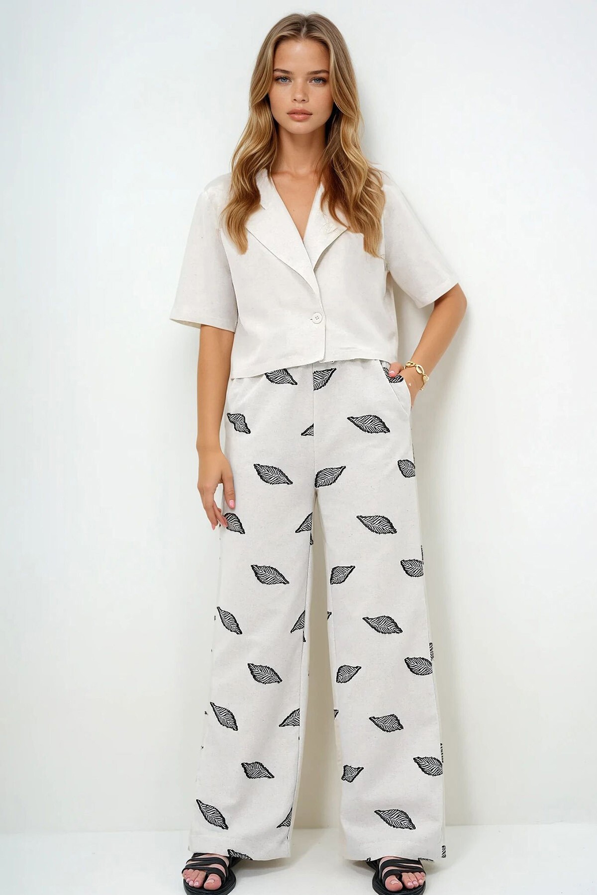 Siyah Çift Cepli Yaprak Desenli Dokuma Keten Pantolon