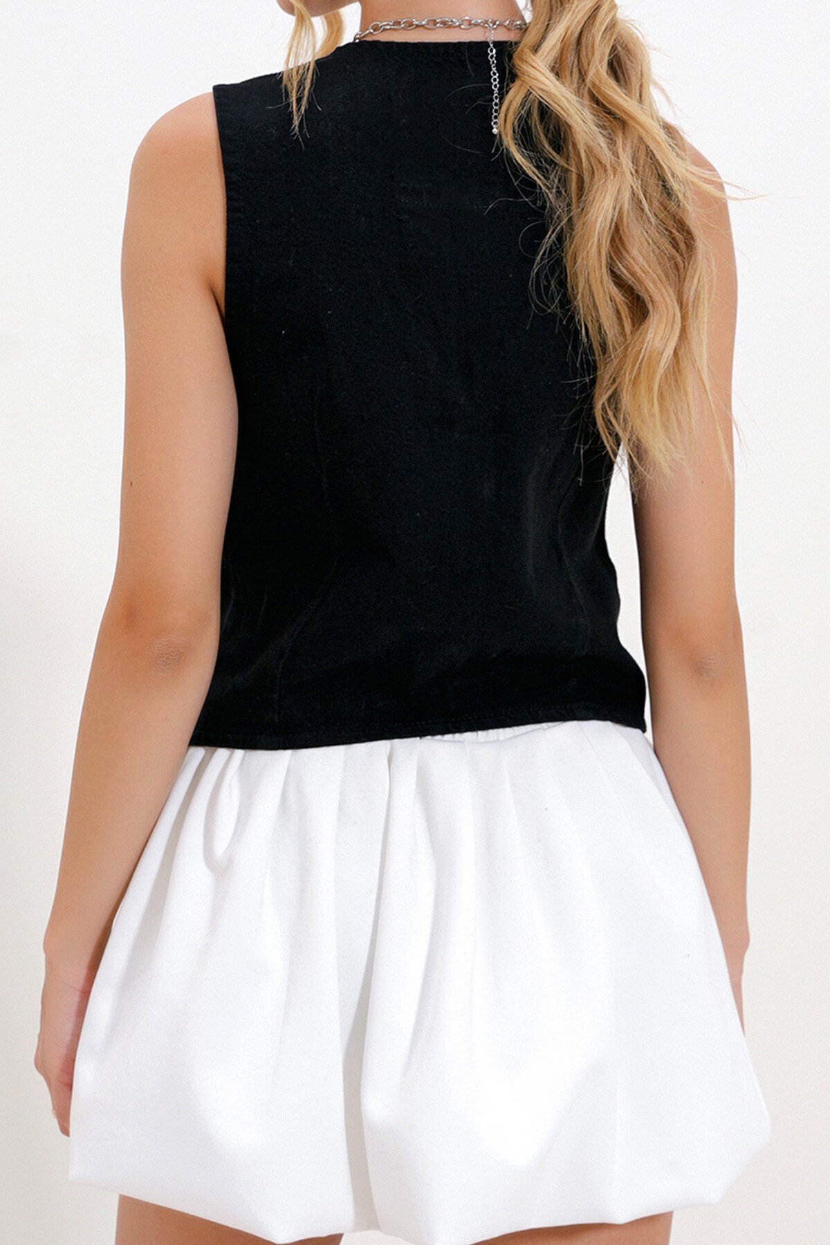 Siyah Düğmeli Jean Yelek