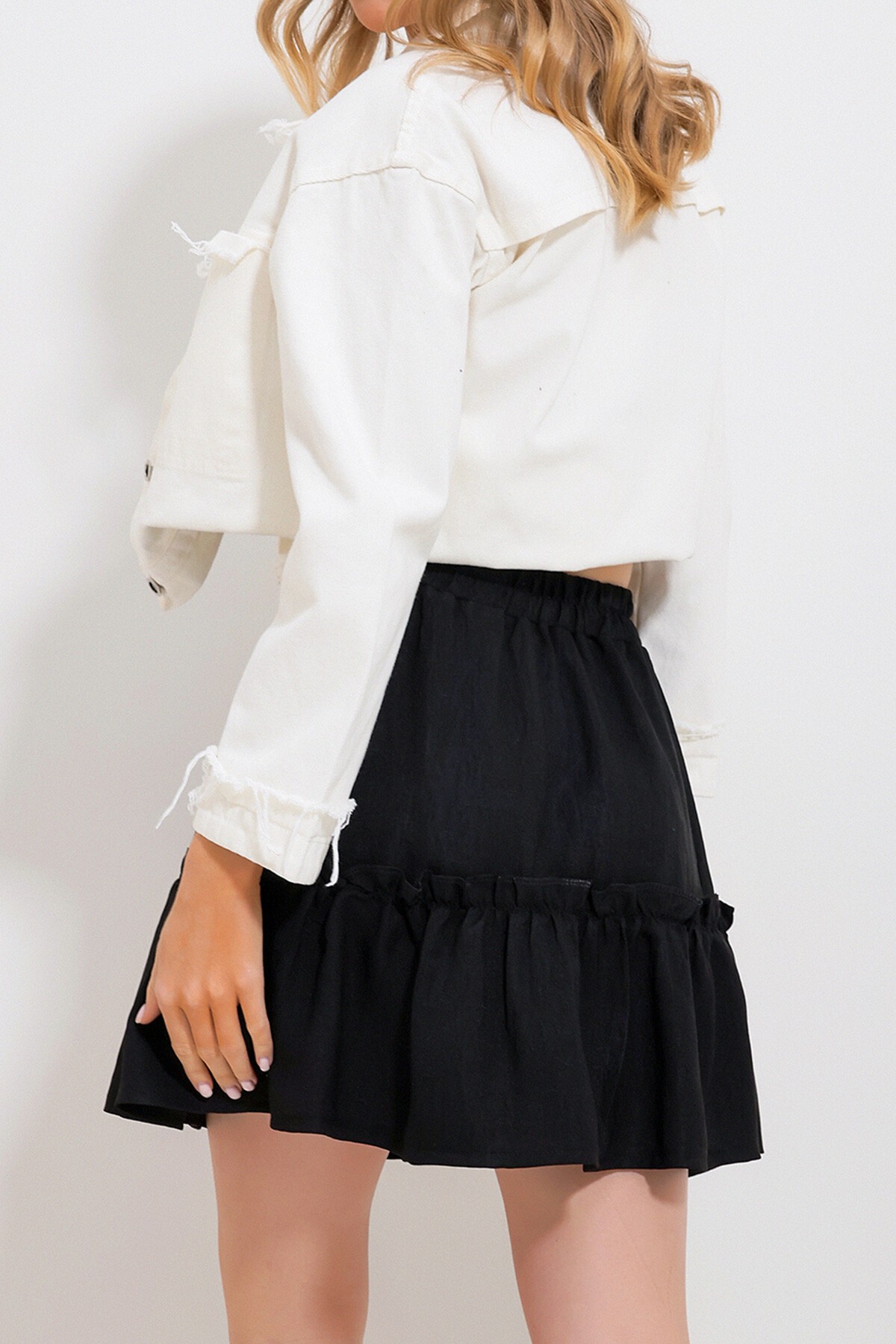 Siyah Eteği Volanlı Dokuma Keten Etek