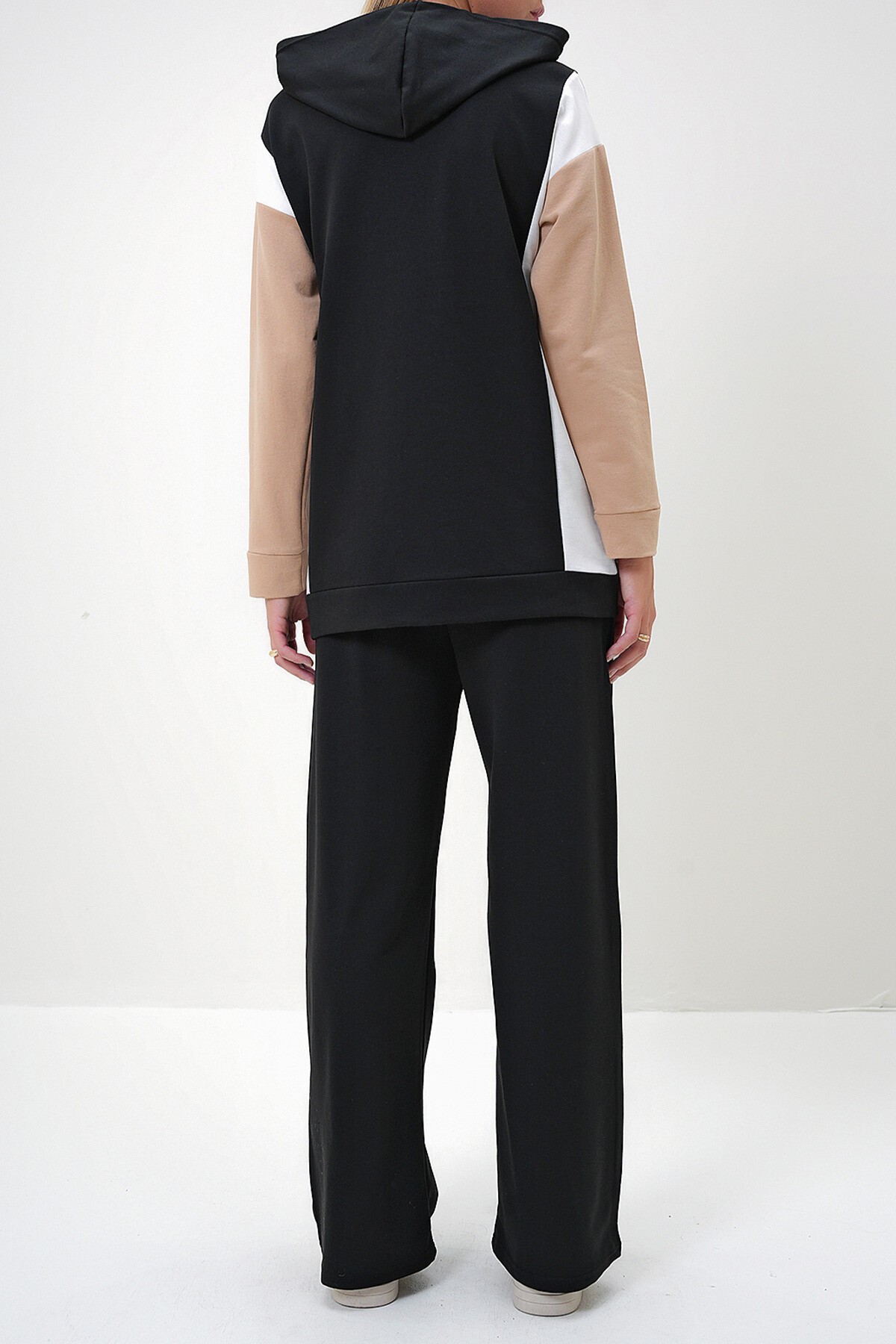 Siyah Kapüşonlu Renk Bloklu İki İplik Alt Üst Takım