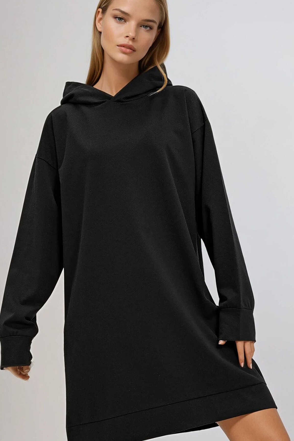 Siyah Kapüşonlu Sweatshirt Elbise