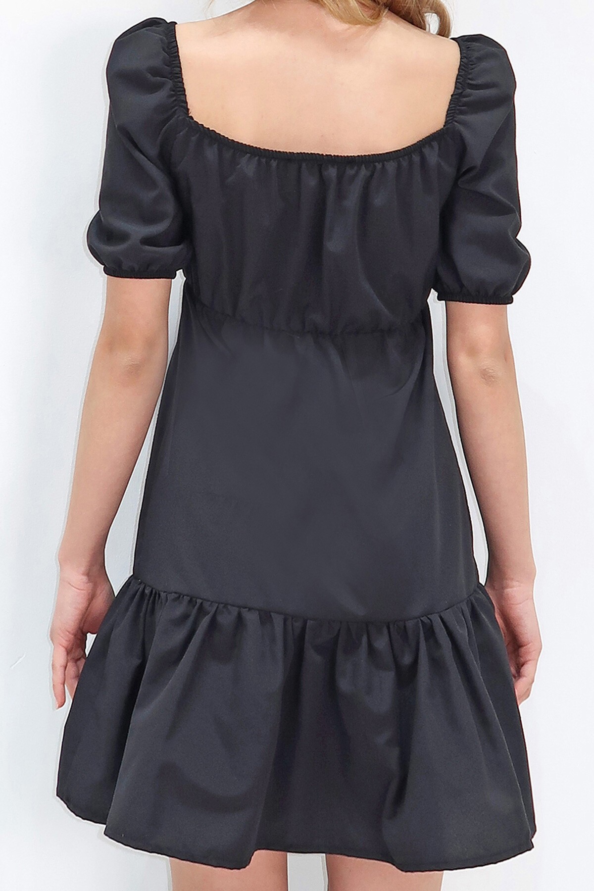 Siyah Kare Yaka Balon Kol Poplin  Mini Elbise