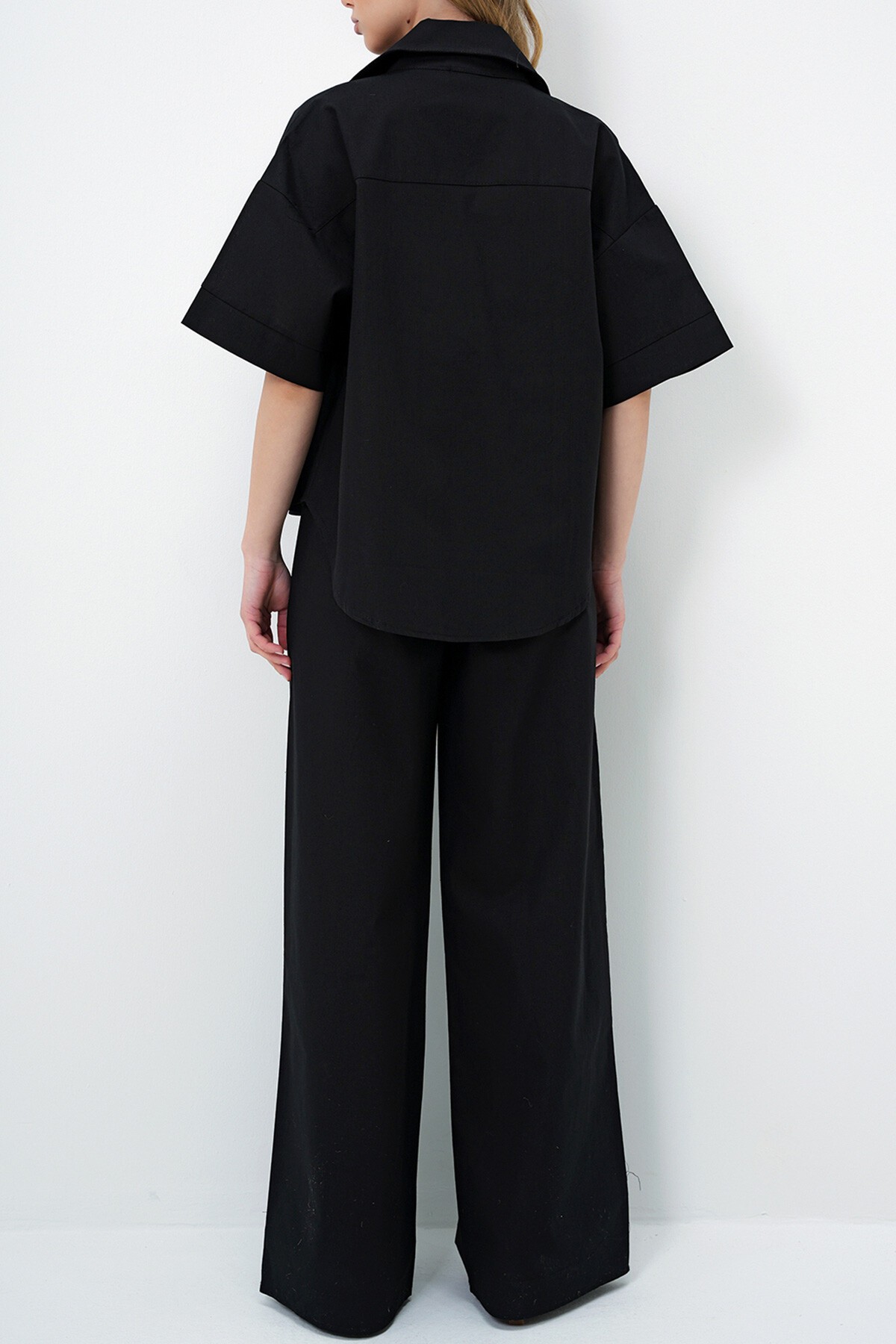 Siyah Keten Gömlek Ve Palazzo Pantolon Takım