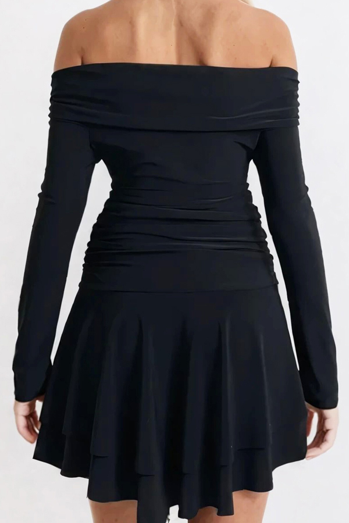 Siyah Madonna Yaka Eteği Volanlı Sandy Elbise