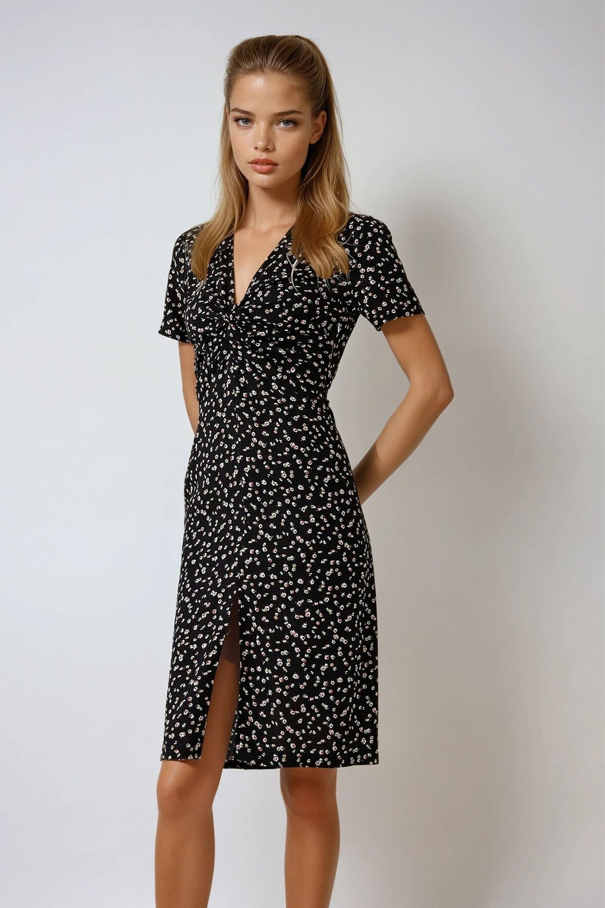 Siyah V Yaka Önü Düğümlü Çiçek Desenli Dokuma Elbise