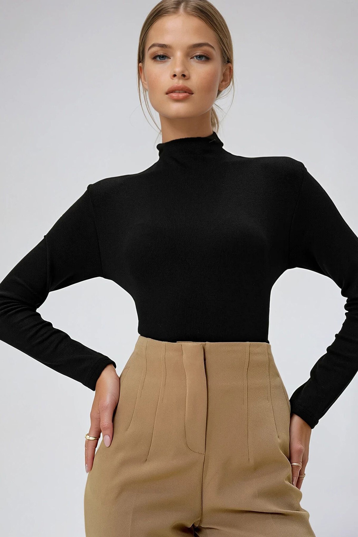 Siyah Yarım Balıkçı Yaka Modal Bluz