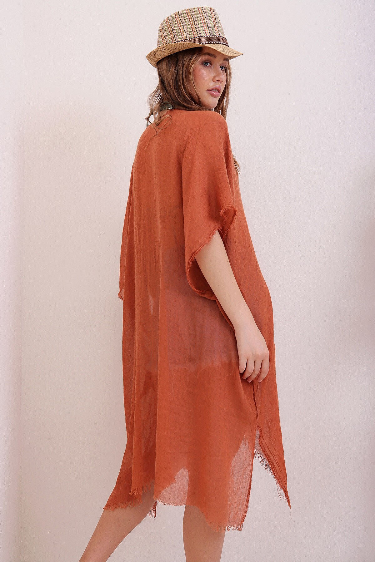 Tarçın Püskül Detaylı Kimono