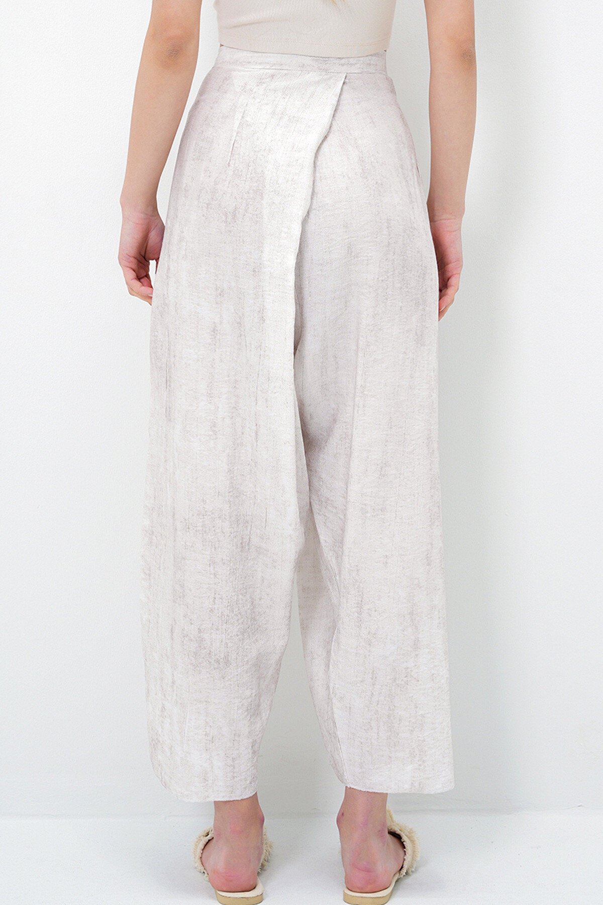 Taş Bağlama Detaylı Şalvar Kesim Aerobin Pantolon