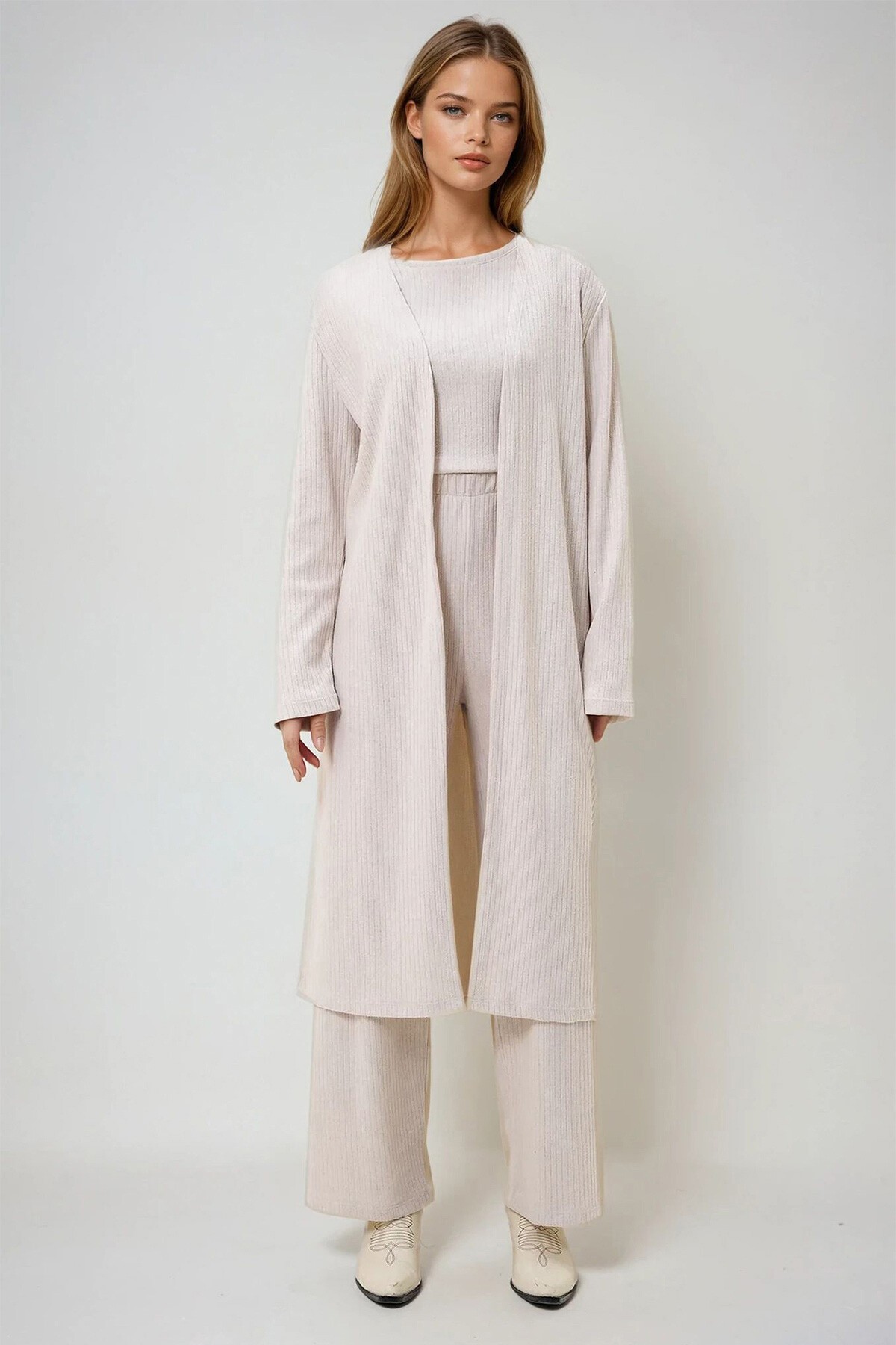 Taş Omzu Vatkalı Bisiklet Yaka Bluz Pantolon Ve Hırkalı Set Takım