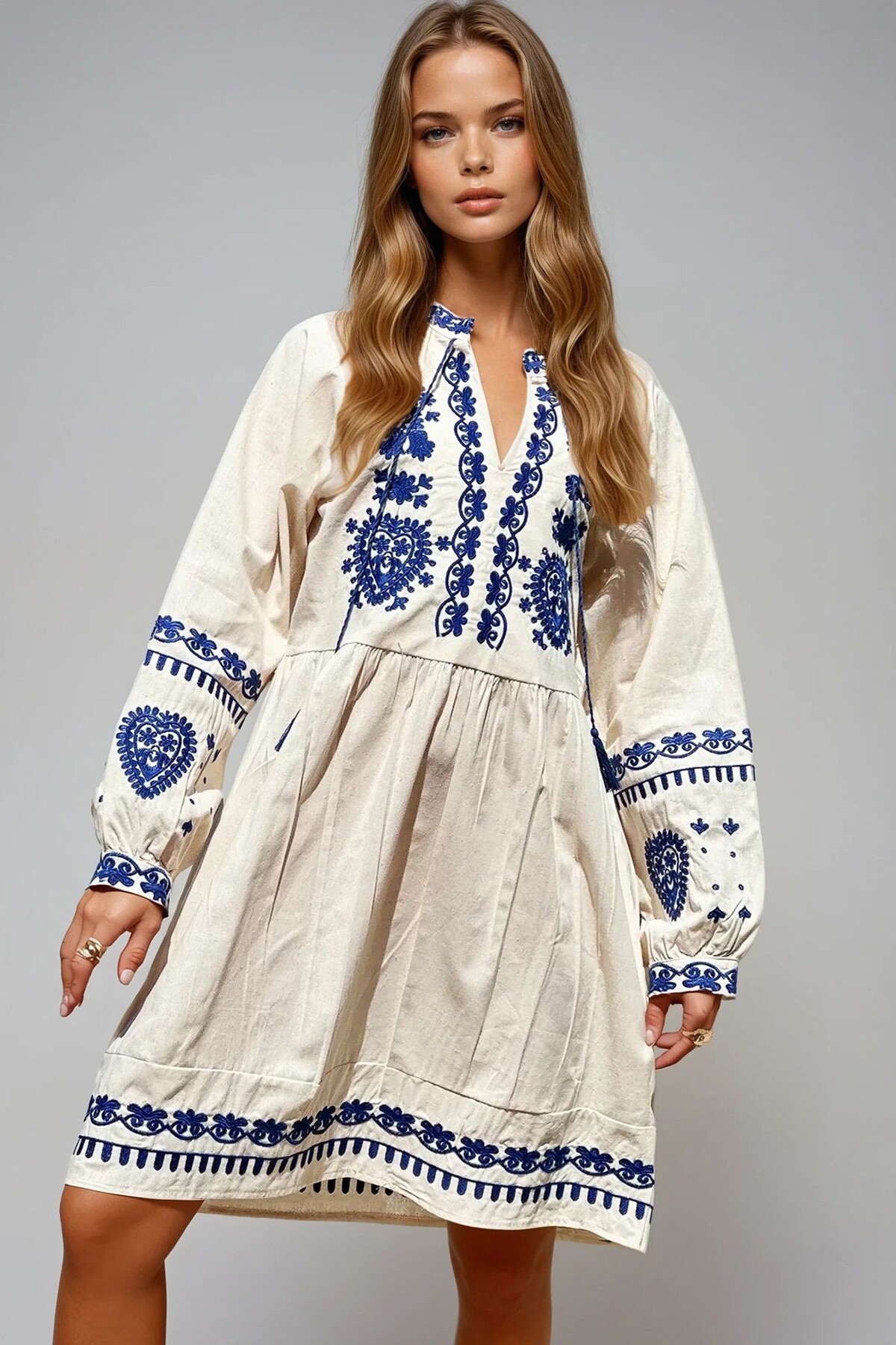 Taş V Yaka Nakışlı Ham Keten Elbise