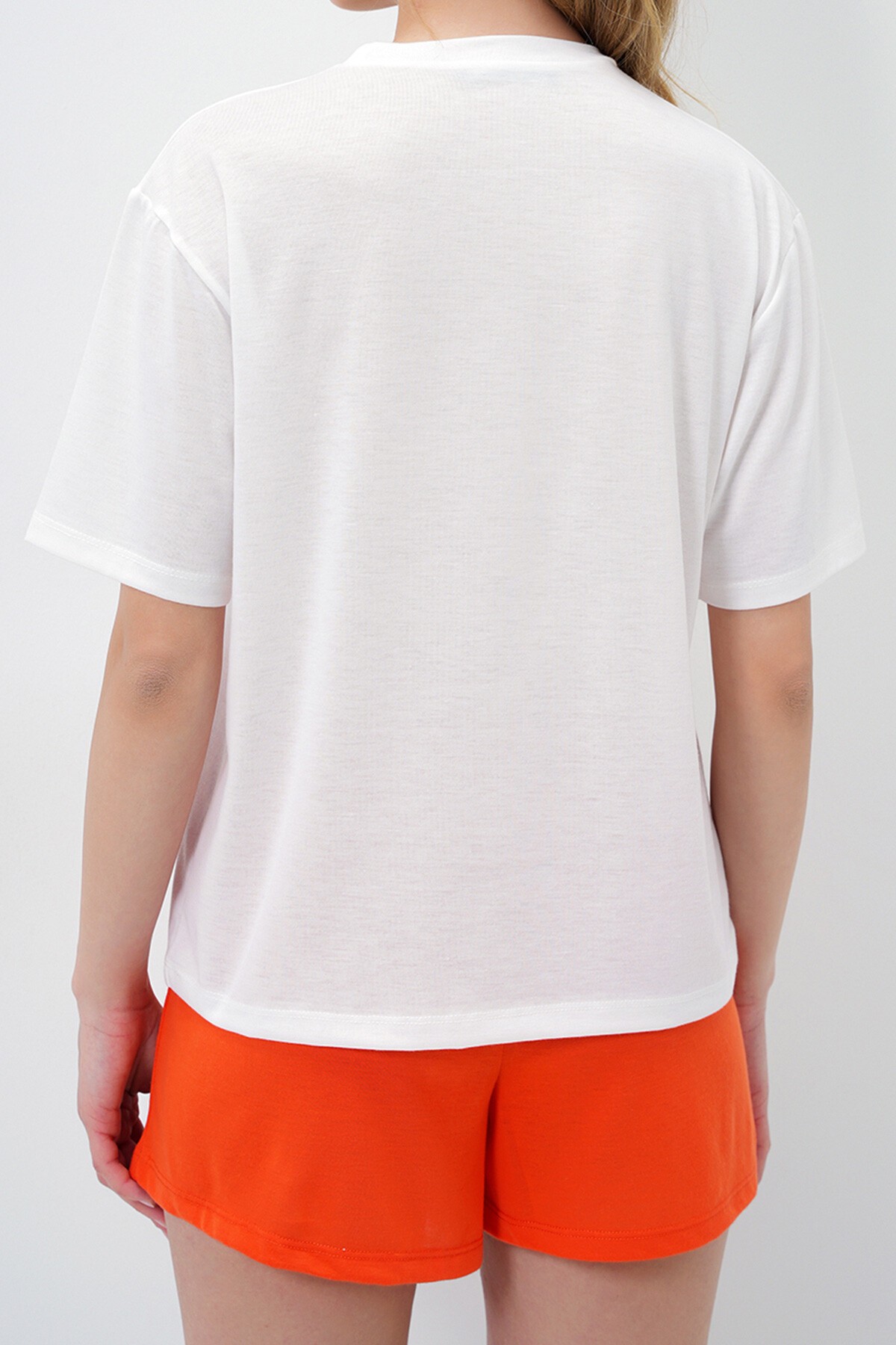 Turuncu Limon Baskılı Pamuklu Basic T Shırt Ve Şortlu Pijama Takımı