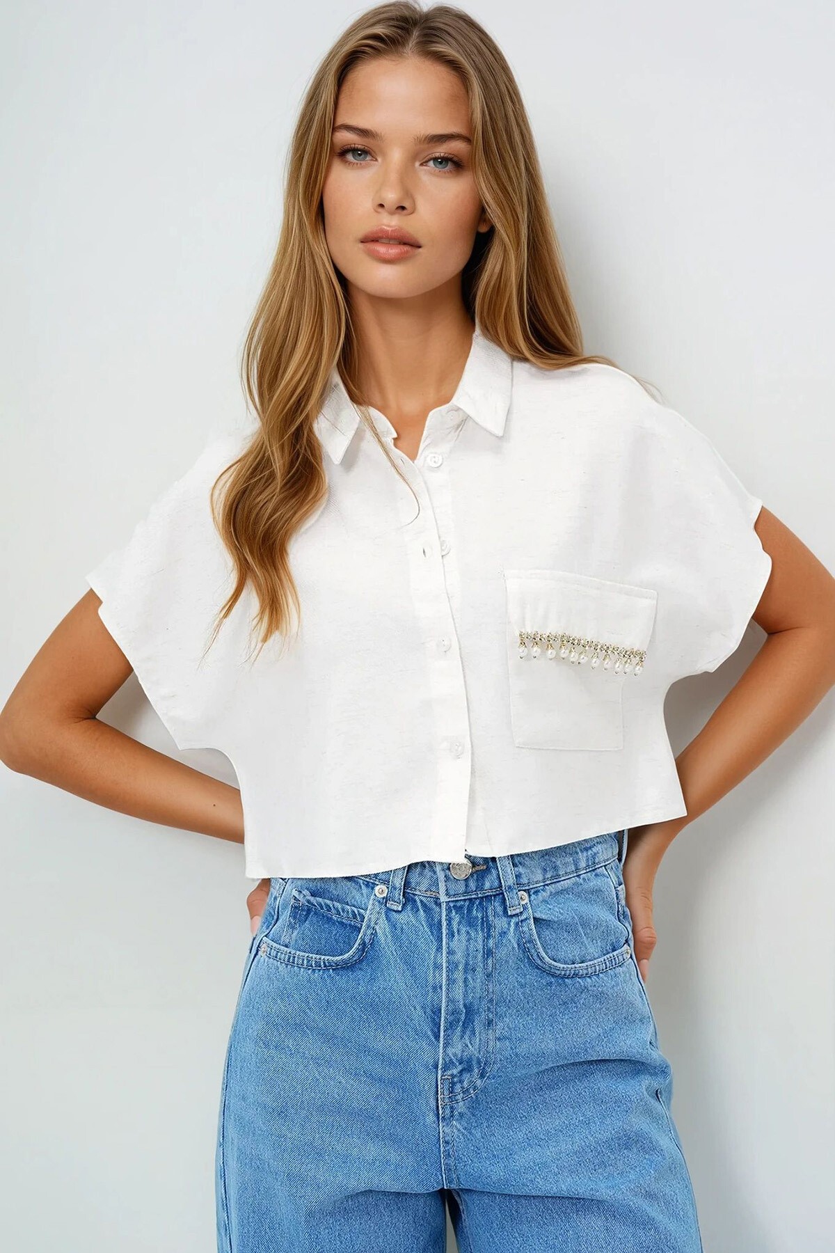 Vanilya İnci İşleme Detaylı Crop Keten Gömlek