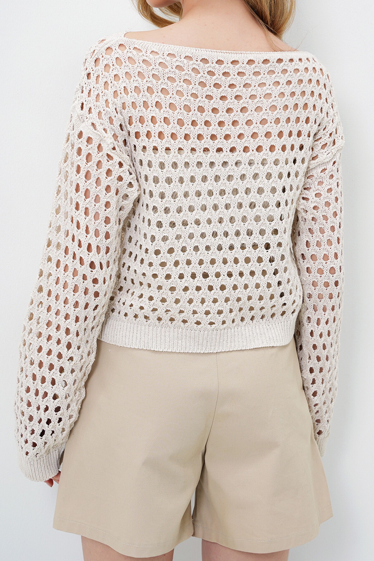 Vanilya Kayık Yaka Delik Ajurlı Yazlık Triko Crop Bluz