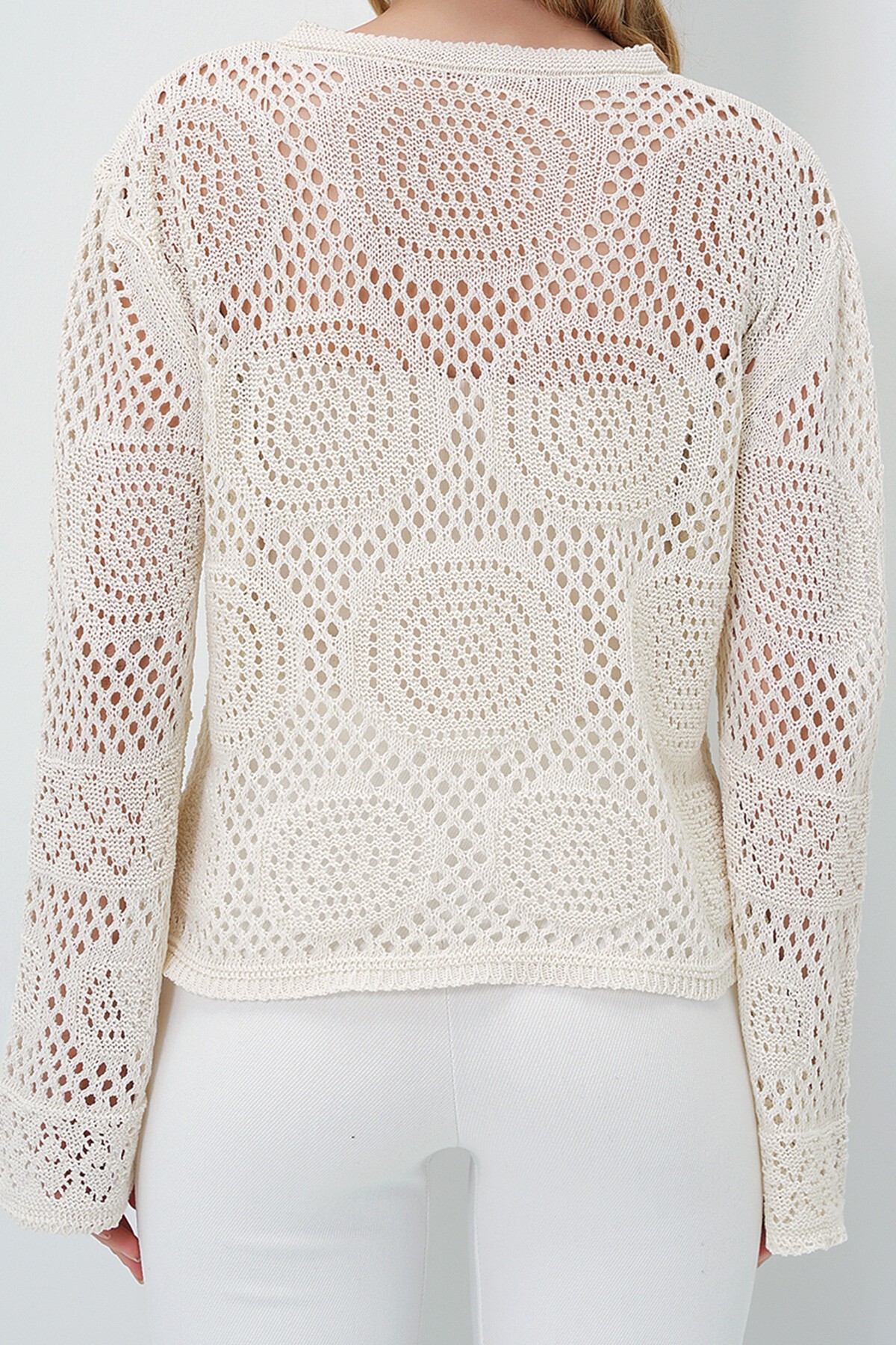 Vanilya Önü Bağcıklı Ajurlu Motifli Yazlık Triko Bluz