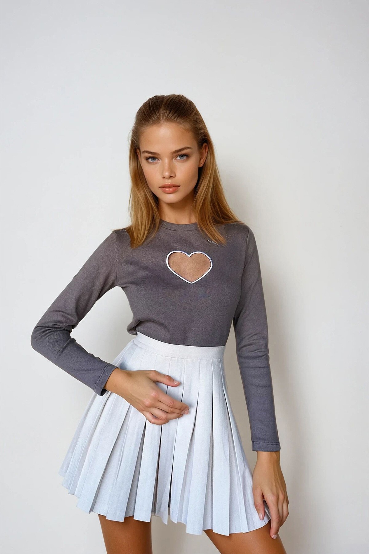 Vizon Bisiklet Yaka Kalp Nakış Dekolteli Kaşkorse Bluz