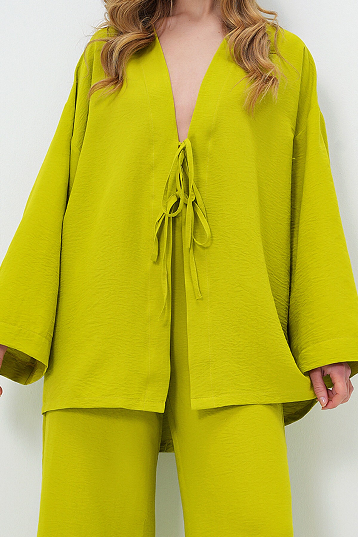 Yağ Yeşili Önü Bağcıklı Kimono Ceket Ve Palazzo Pantolon Takım