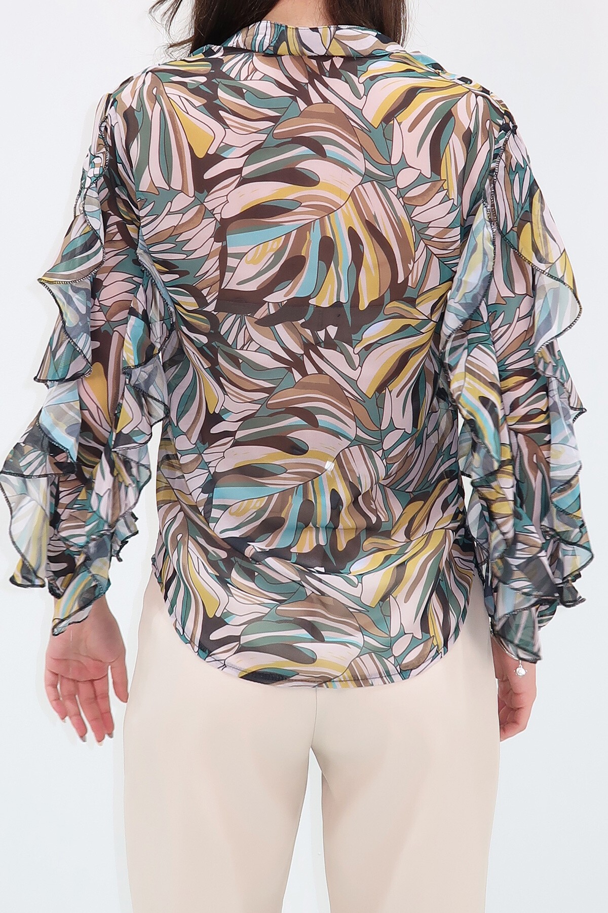 Yeşil Hakim Yaka Kolları Volanı Desenli Şifon Gömlek