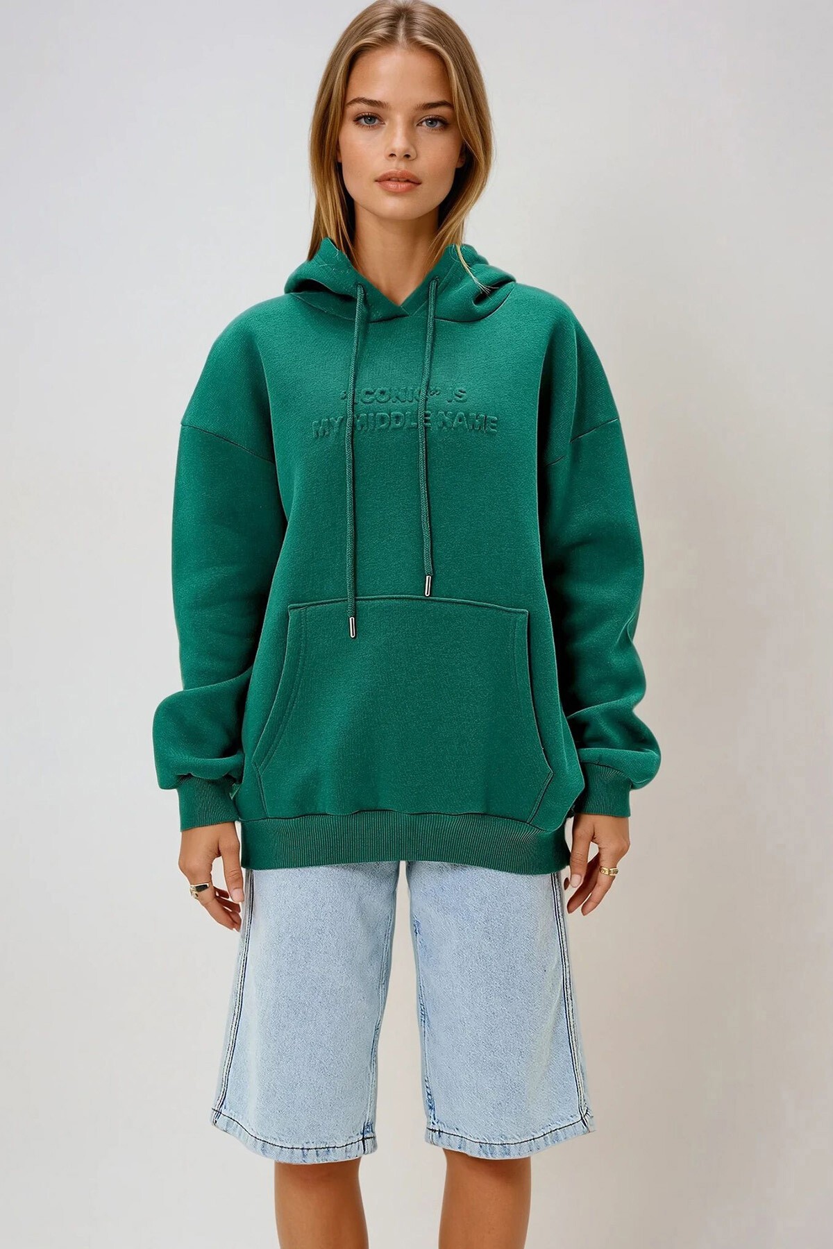 Yeşil Kapüşonlu Önü Kabartma Yazılı Üç İplik Şardonlu Sweatshırt