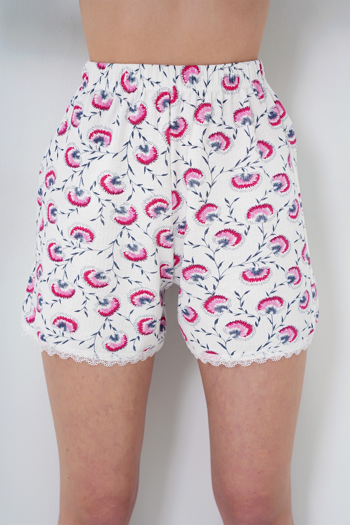 Zambak Kırmızı Fisto Detaylı Pamuklu Geniş Yaka Gömlek Ve Şortlu Pijama Takımı