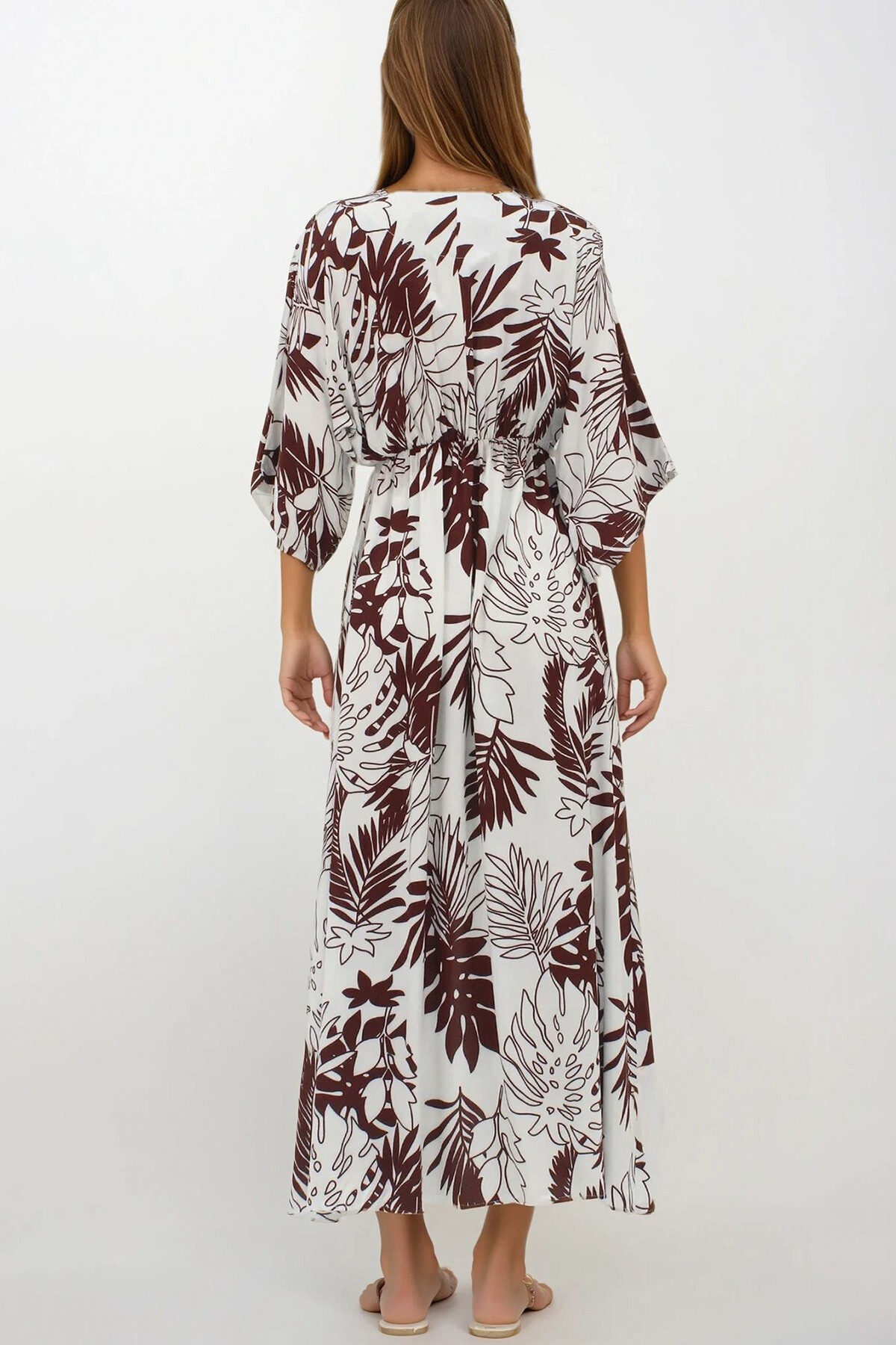 Acı Kahve Kruvaze Yaka Beli Lastikli Yarasa Kol Yırtmaç Detaylı Dokuma Maxi Boy Elbise