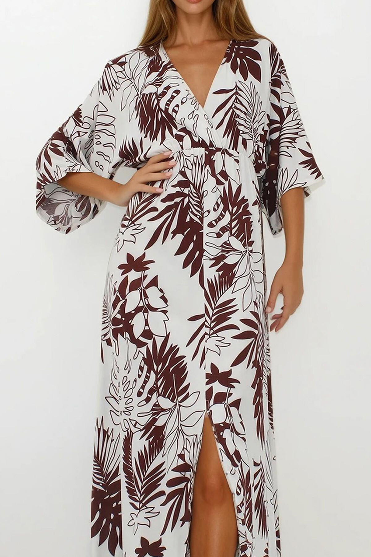 Acı Kahve Kruvaze Yaka Beli Lastikli Yarasa Kol Yırtmaç Detaylı Dokuma Maxi Boy Elbise